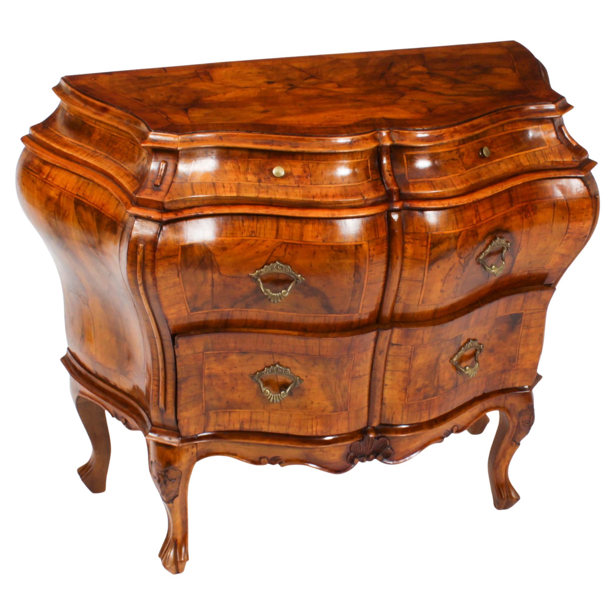 Antique Italian Venetian Walnut Bombe Commode Chest Mid-20th Century For Sale