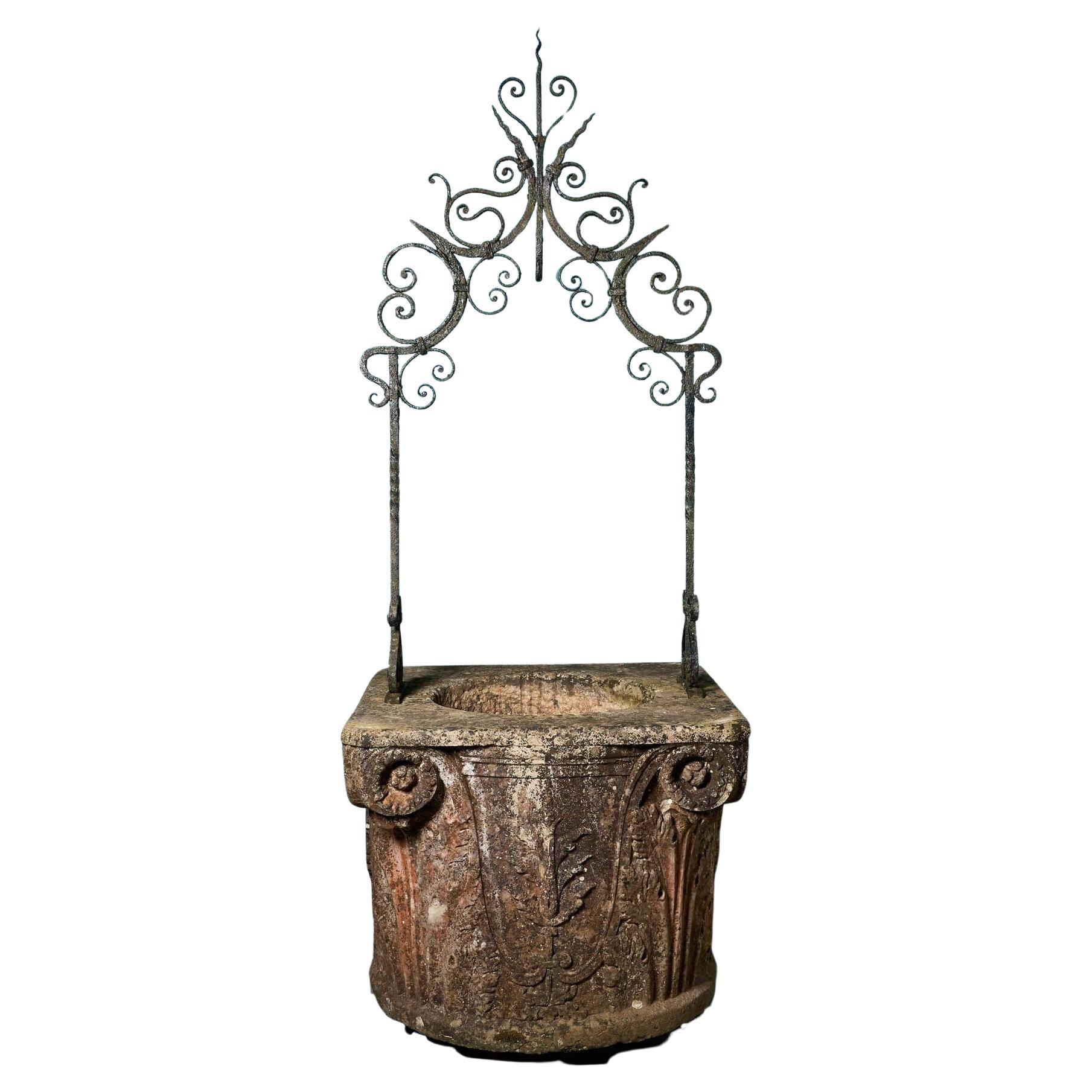 Tête de puits italienne ancienne en marbre de Vérone de style Renaissance