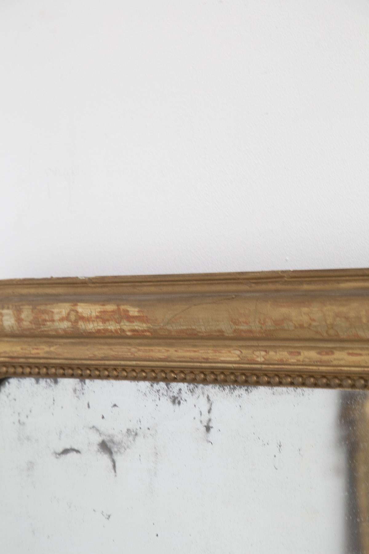 Antique Italian Wall Mirror in Giltwood In Good Condition In Milano, IT