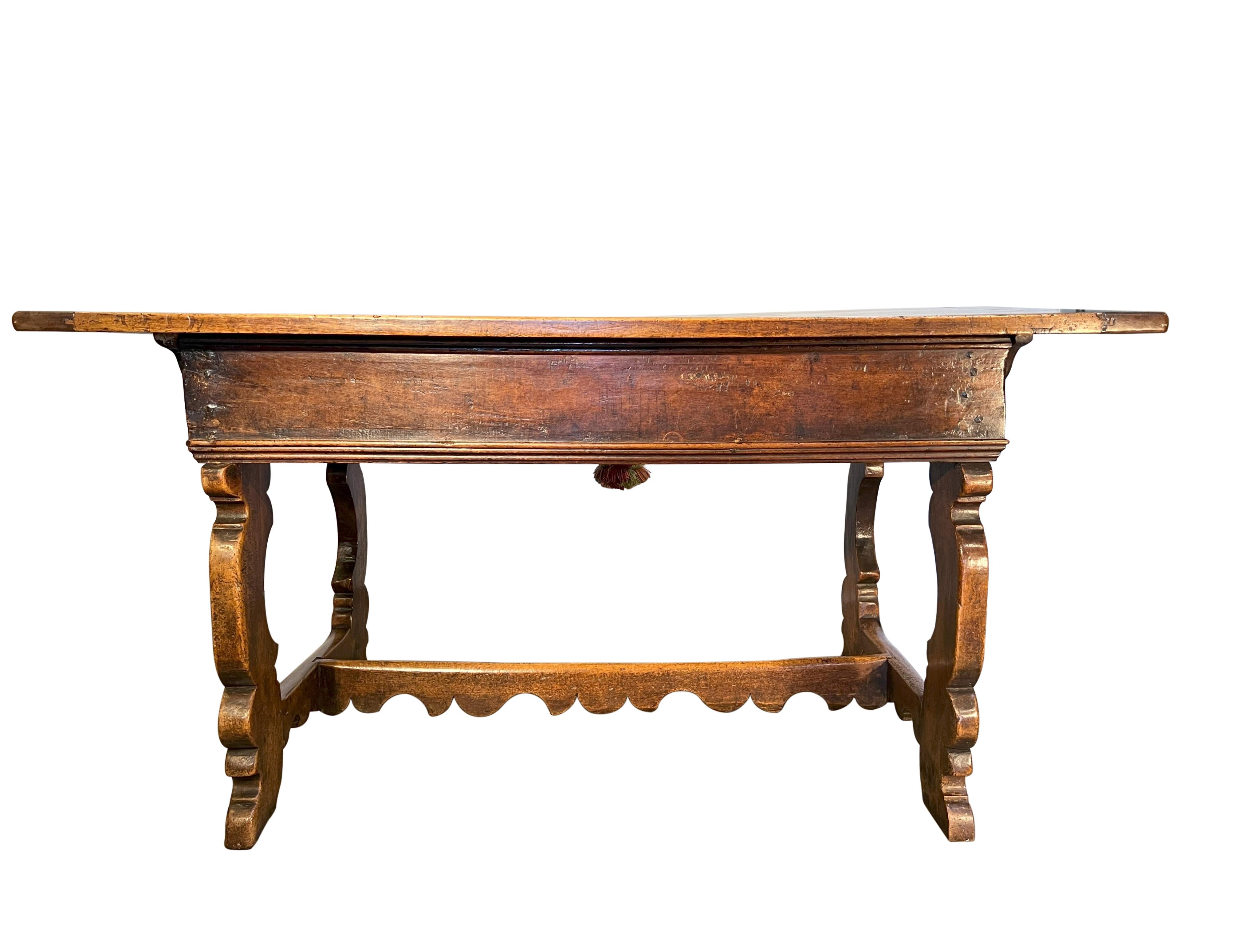 Antique Italian walnut Desk from Emilia Romagna  In Good Condition In Encinitas, CA