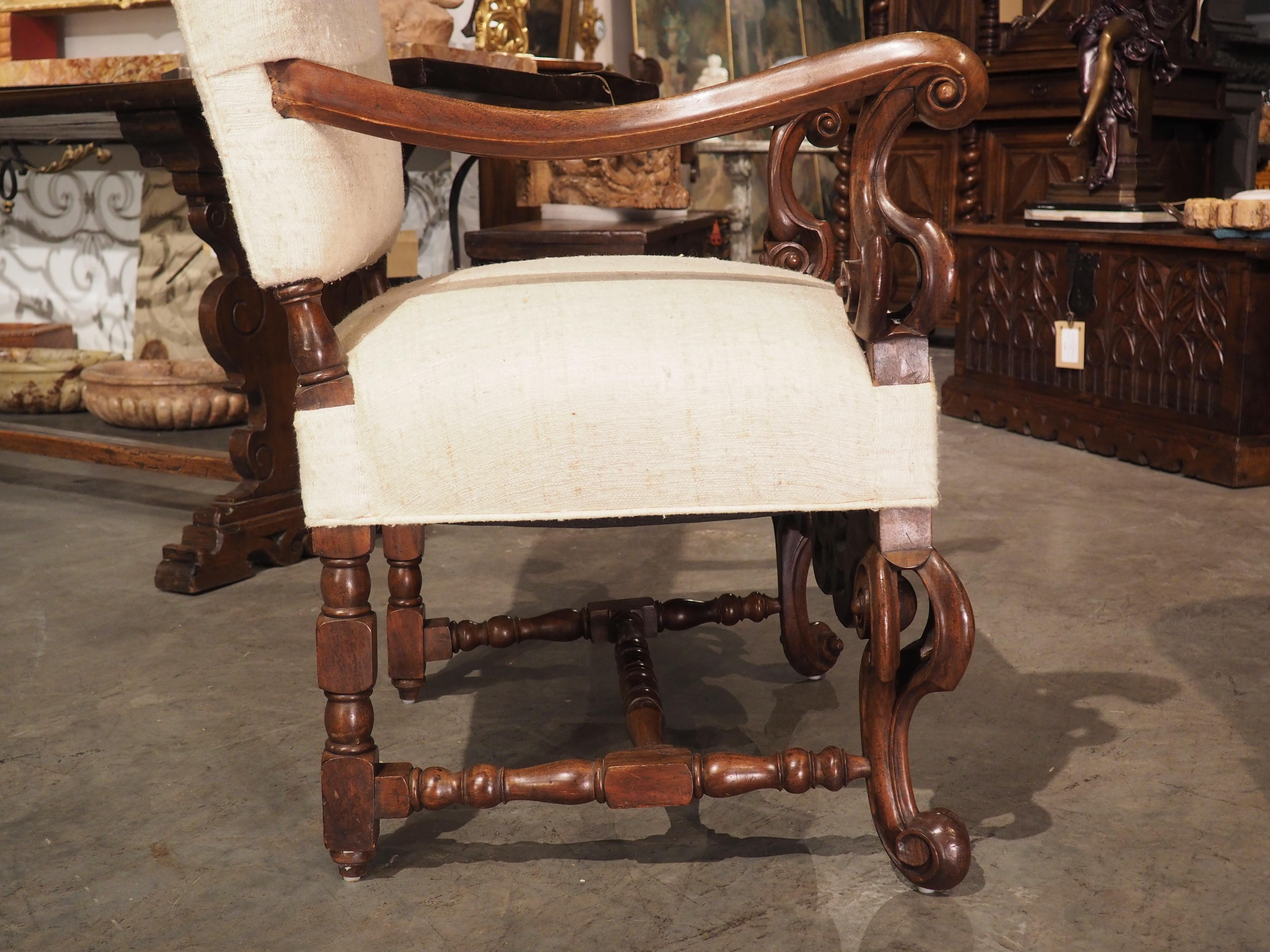 Antique Italian Walnut Wood Armchair with Raw Silk Upholstery, circa 1890 For Sale 4