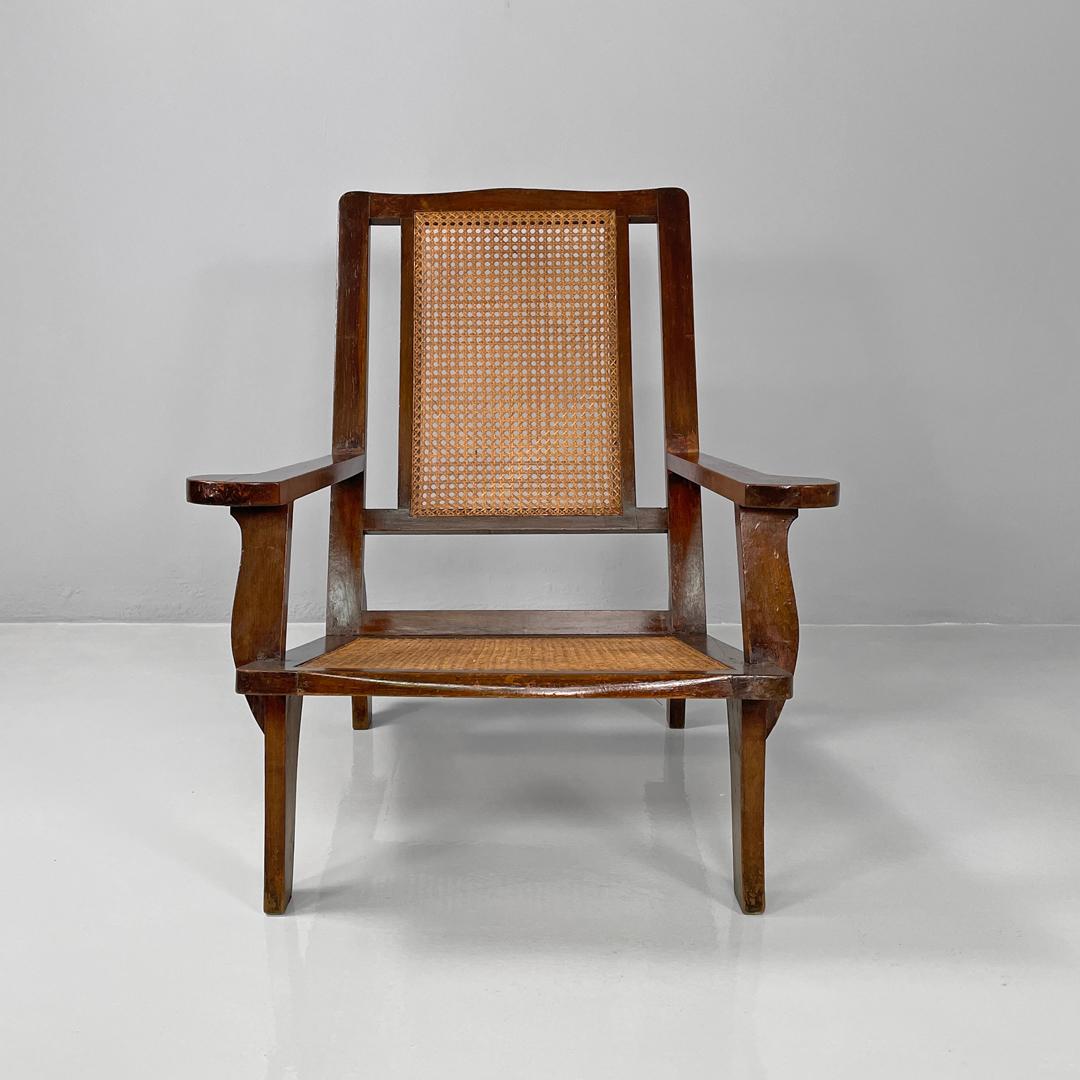 Early 20th Century Antique Italian wood and Vienna straw armchair, early 1900s For Sale