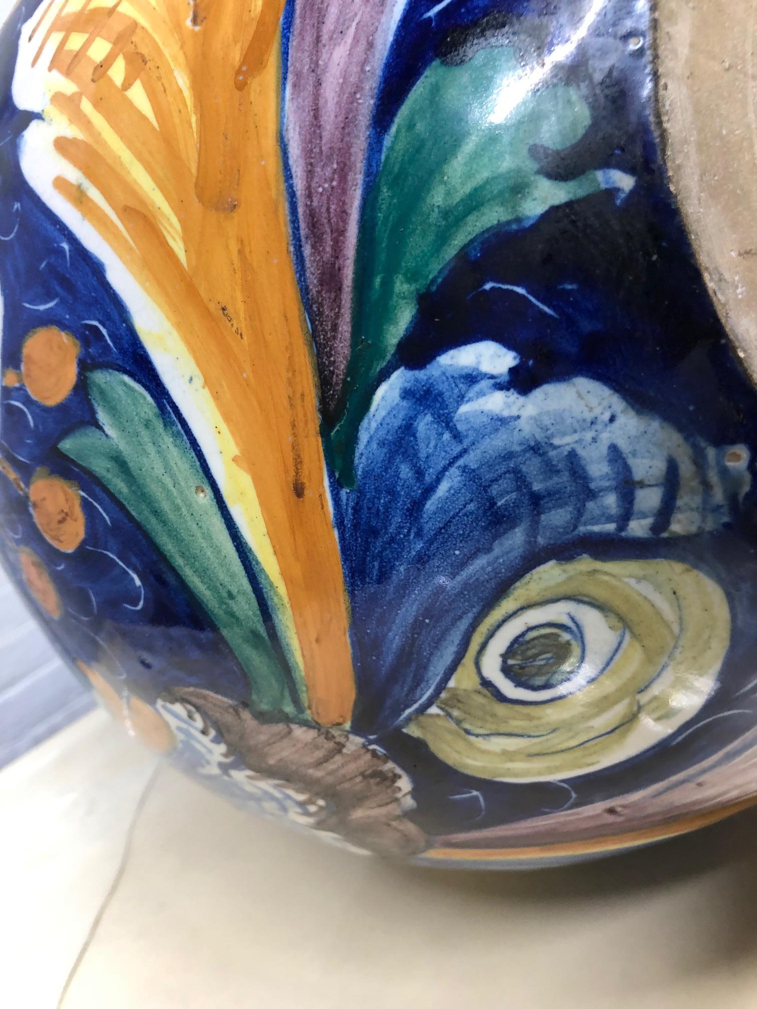 Antikes italienisches schmiedeeisernes Pflanzgefäß mit handbemalter Majolika-Vase im Angebot 6
