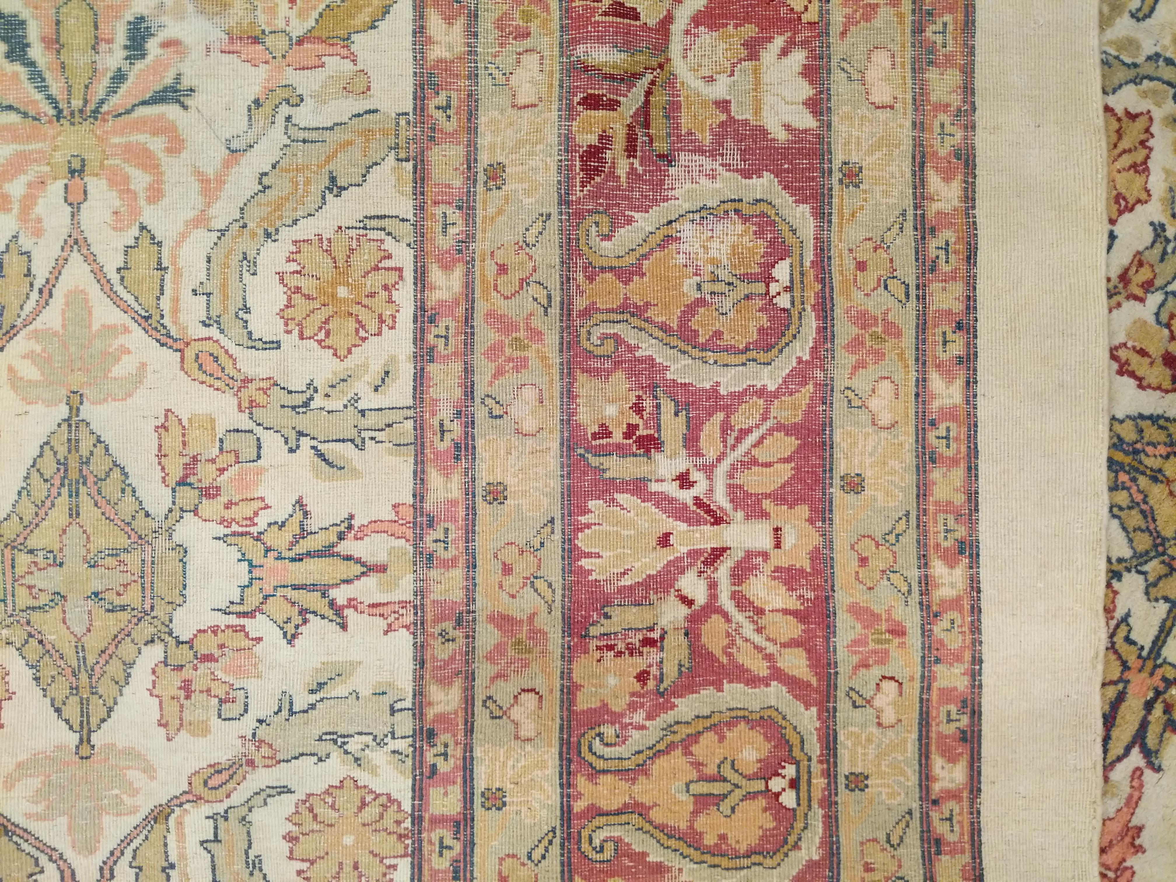 Antique Ivory Background Indian All-Over Design Amritsar Rug For Sale 1