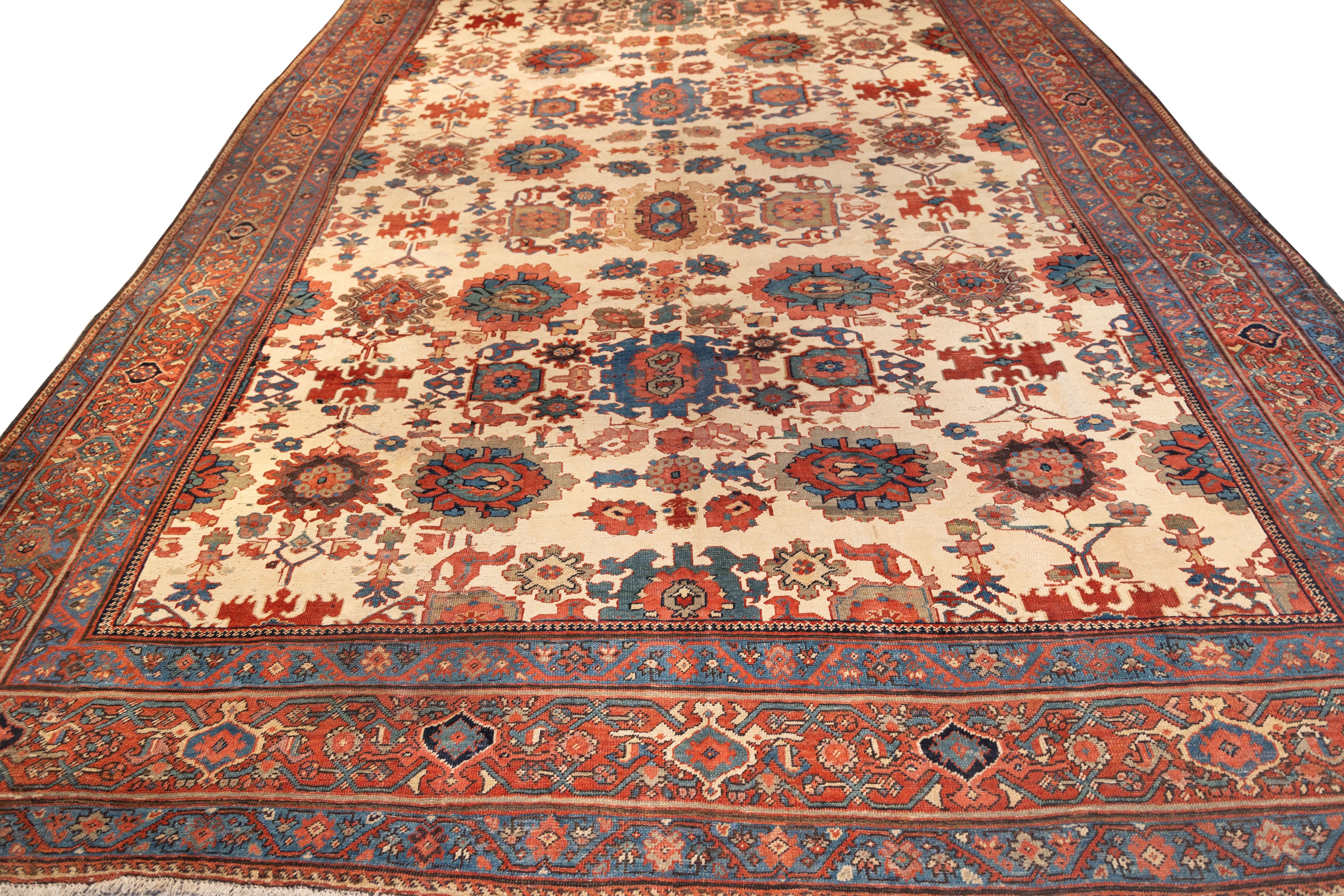 Bakshaish Antique ivory bakshaish rug all over design For Sale