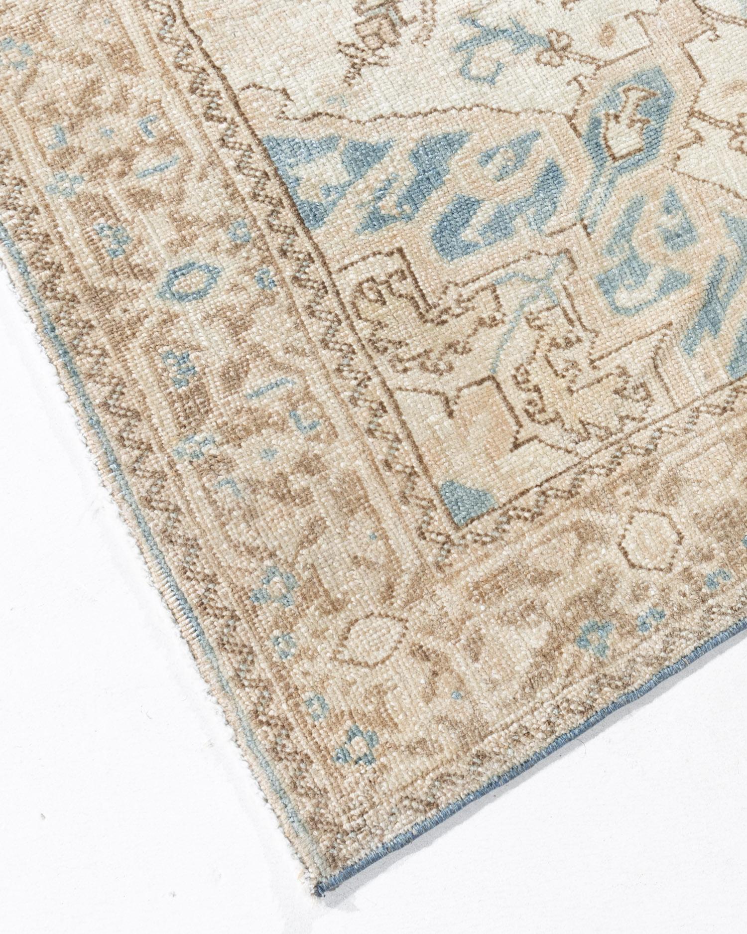 Tissé à la main Tapis persan Heriz ivoire ancien  3'7 x 4'5 en vente