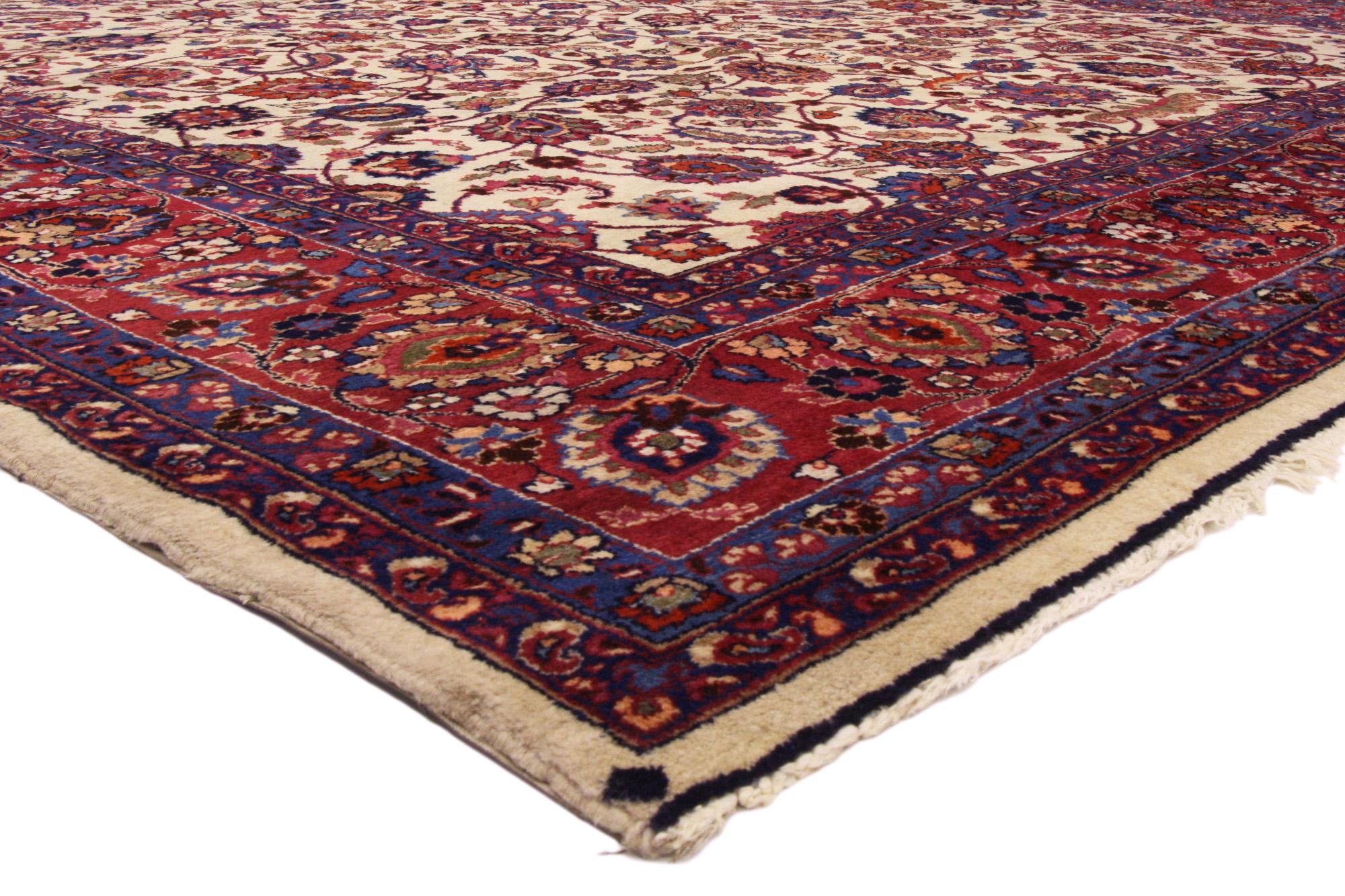 Antiker elfenbeinfarbener persischer Mashhad-Teppich (Kaschan) im Angebot