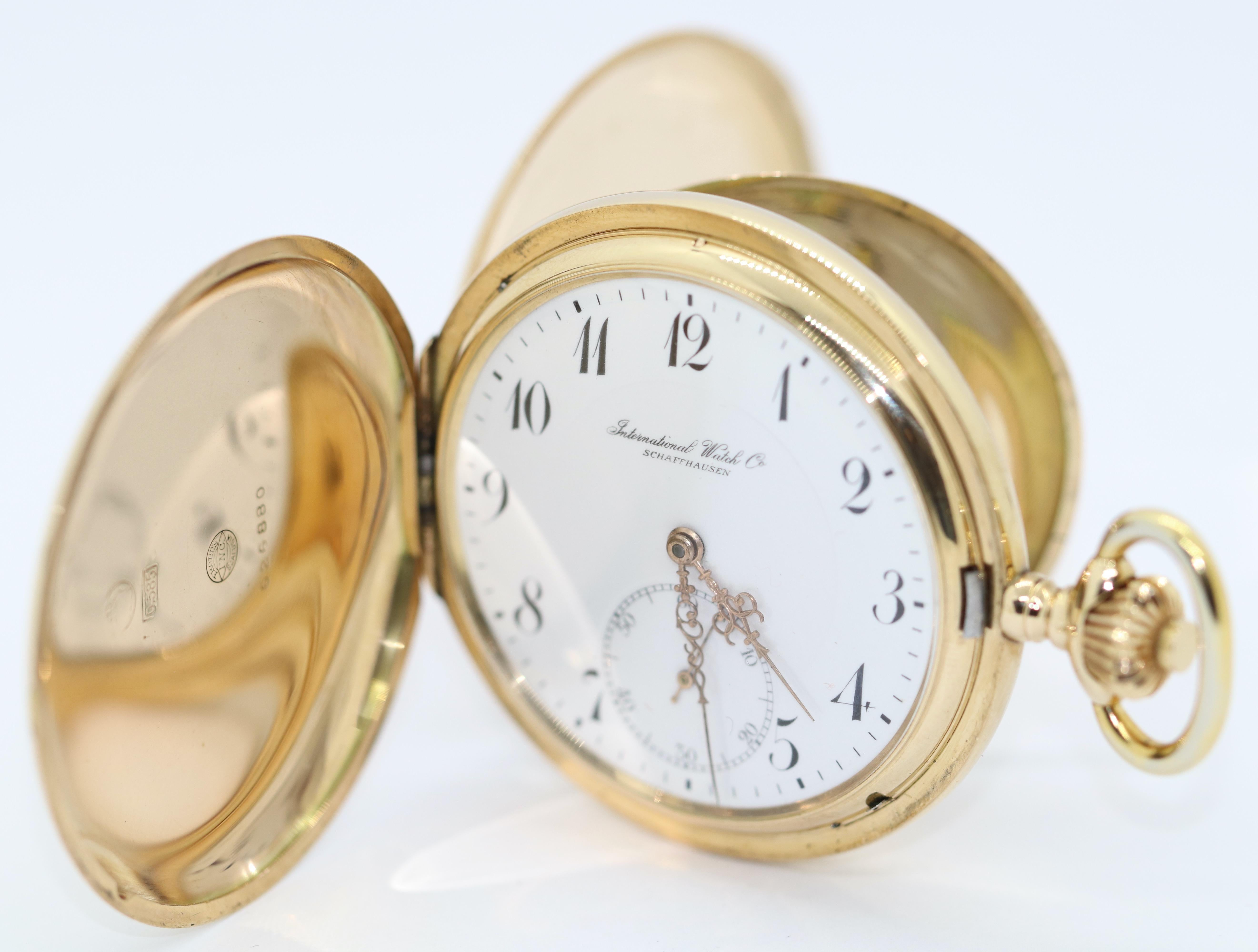 IWC Pocket Watch Hunter 14 Karat Gold.

Pocket watch can be wound and works.

Including certificate of authenticity.