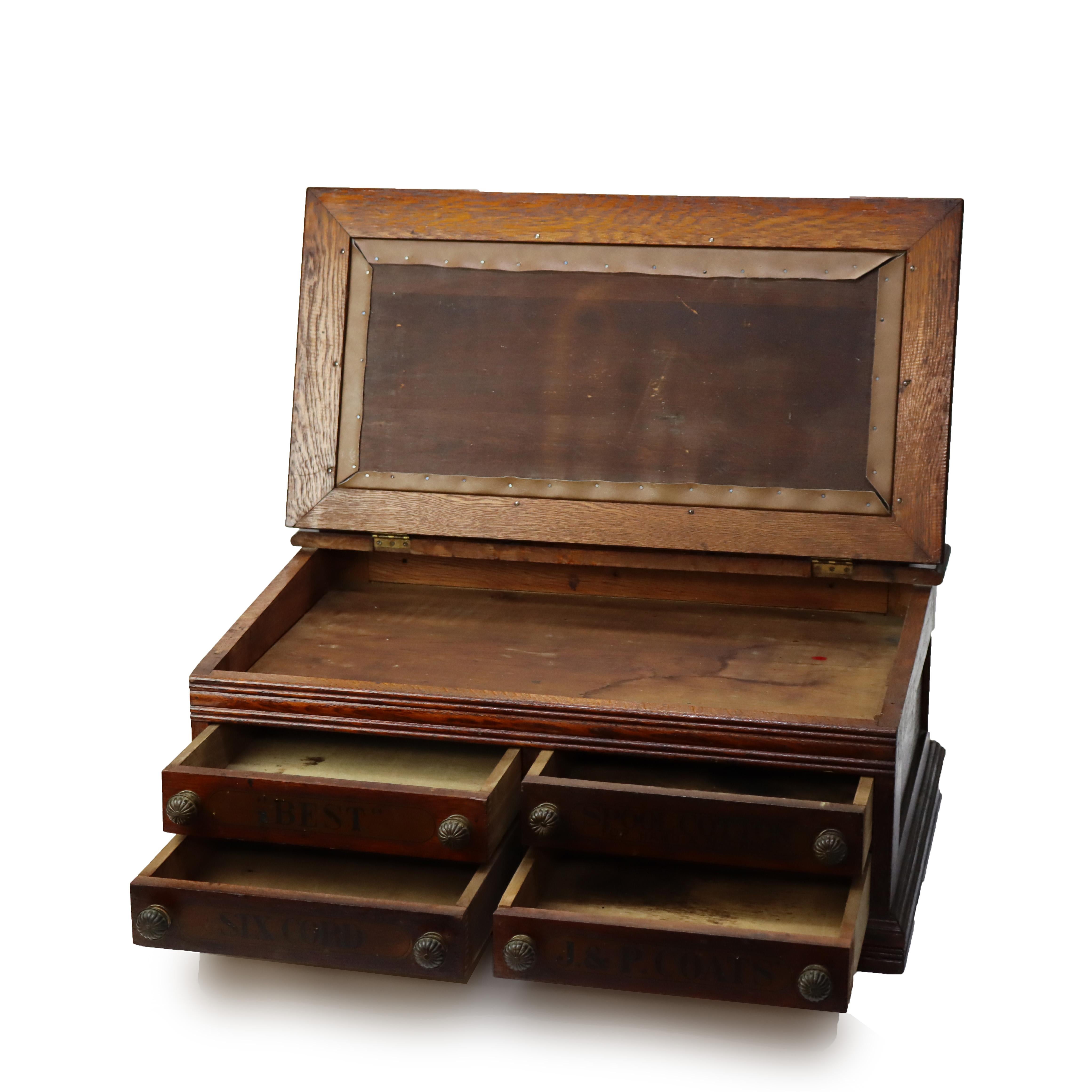 Antico mobile a quattro cassetti con piano sollevabile in Oak di J & P Coates firmato C1890 in vendita 7