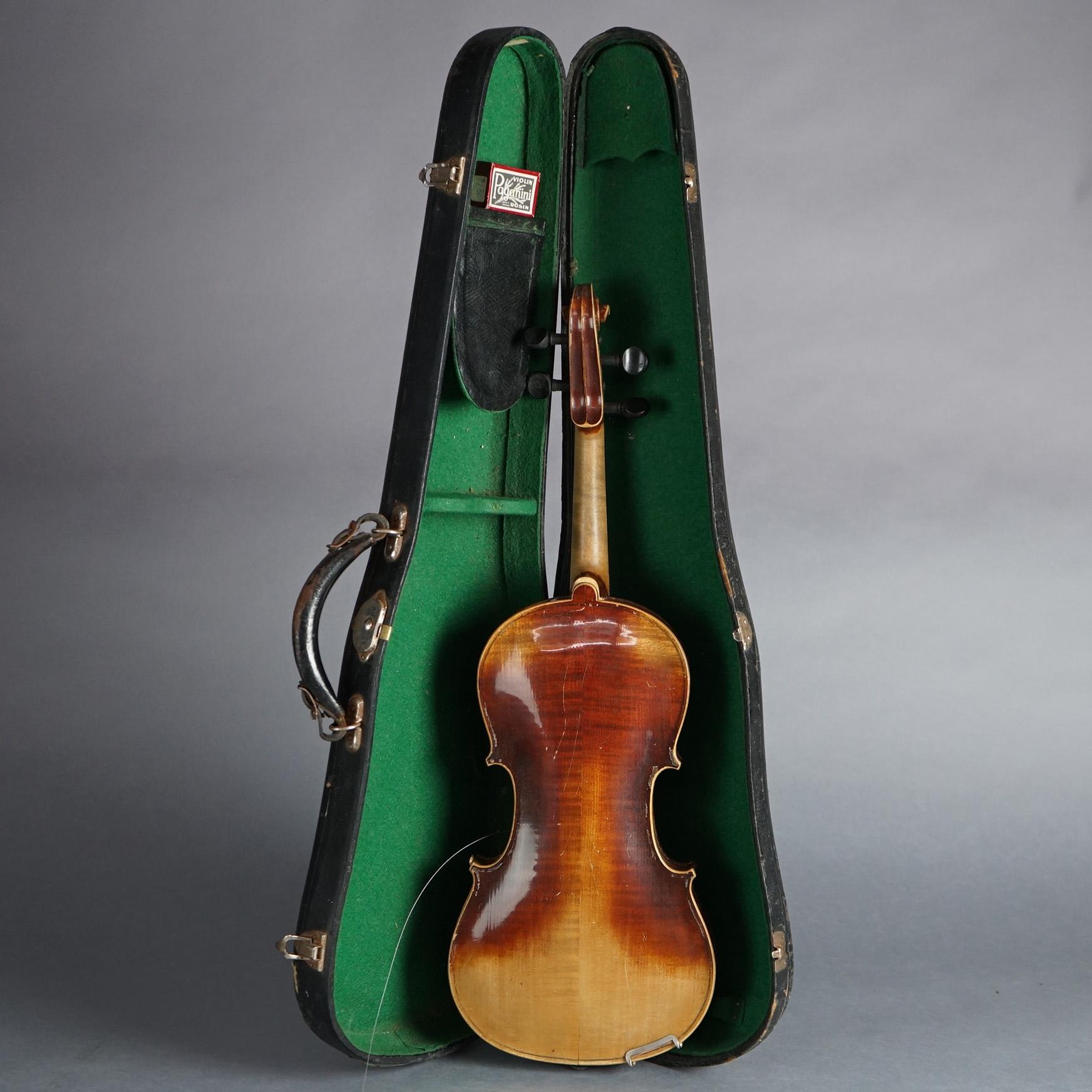 Antique Jacob Strainer Violin, Bow & Case, 19th C In Good Condition For Sale In Big Flats, NY