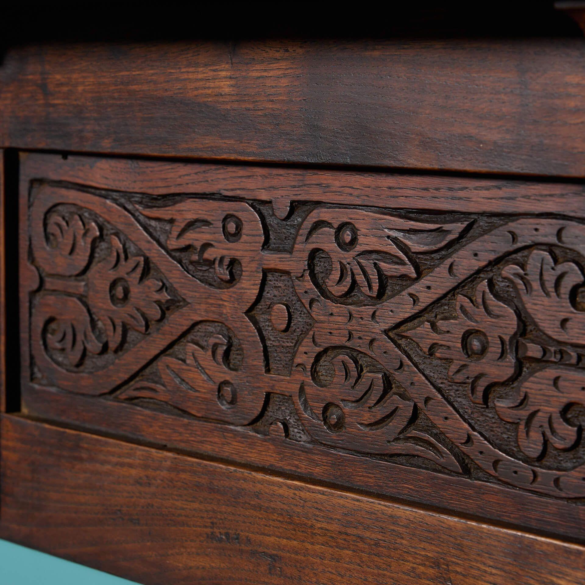 Antike Jacobean geschnitzte Eiche Kamin Mantel (19. Jahrhundert) im Angebot