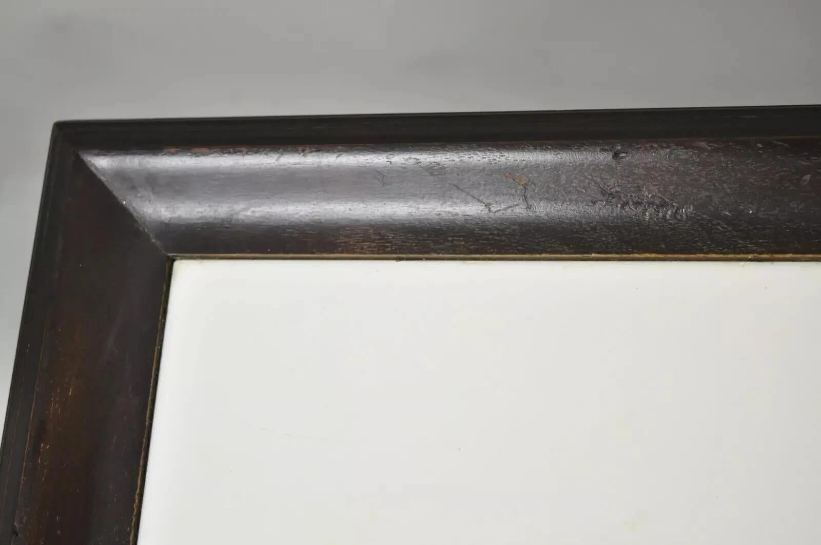 Ancienne table d'appoint en acajou sculpté de la Renaissance Jacobéenne avec plateau en celluloïd en vente 3