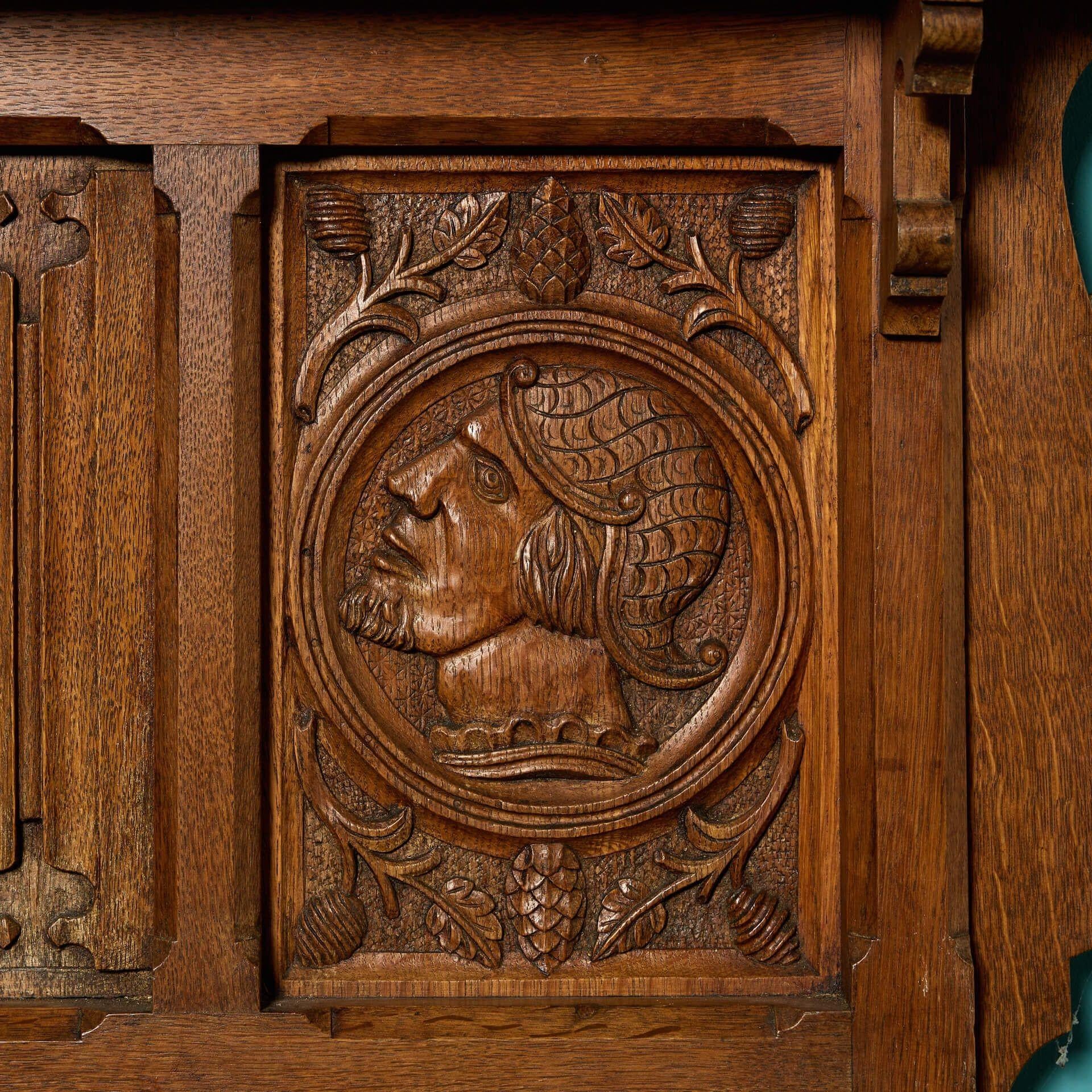 XIXe siècle Antique Jacobean Revival cheminée en Oak sculpté en vente
