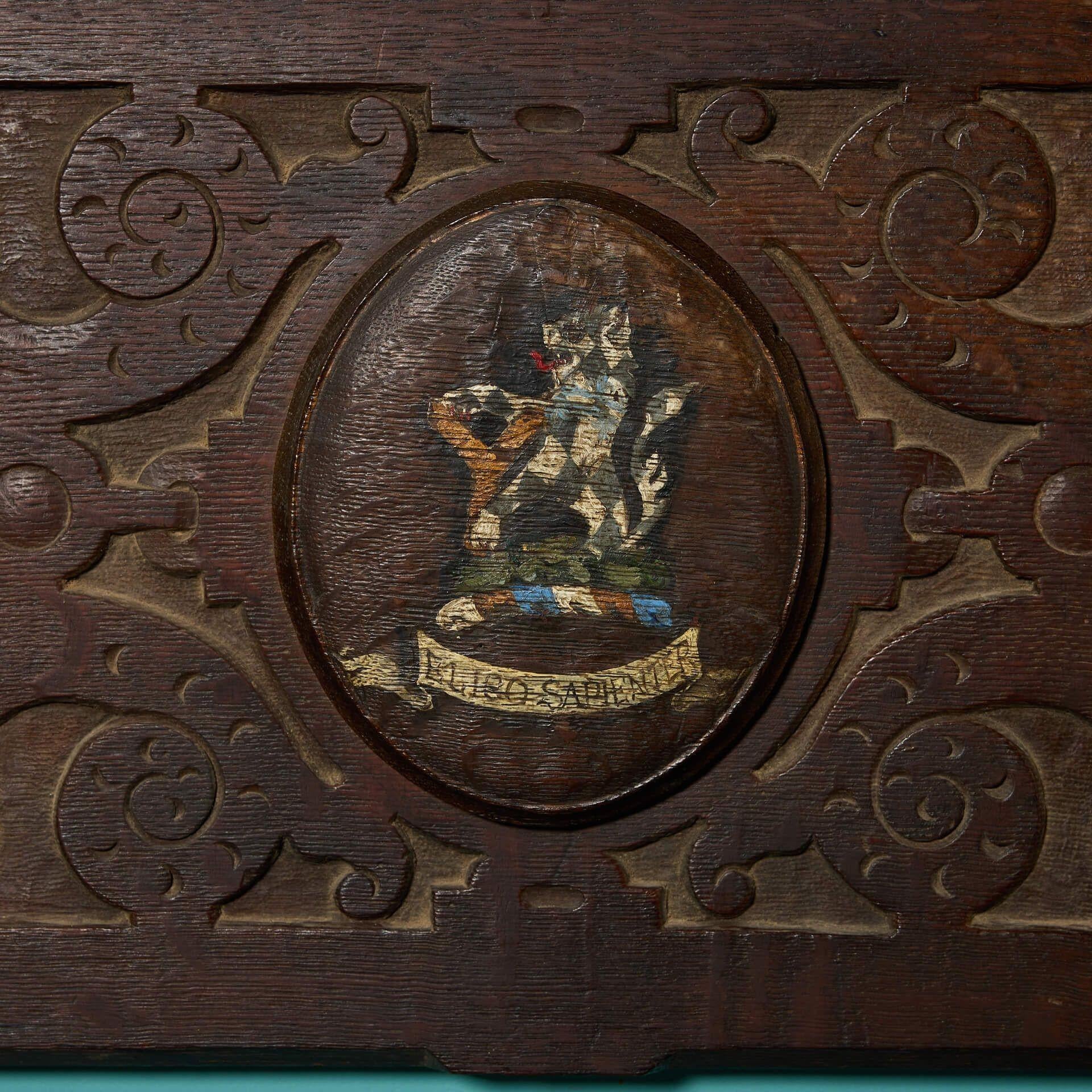 Antiker Kamin aus geschnitzter Eiche im Jacobean-Stil im Zustand „Relativ gut“ im Angebot in Wormelow, Herefordshire