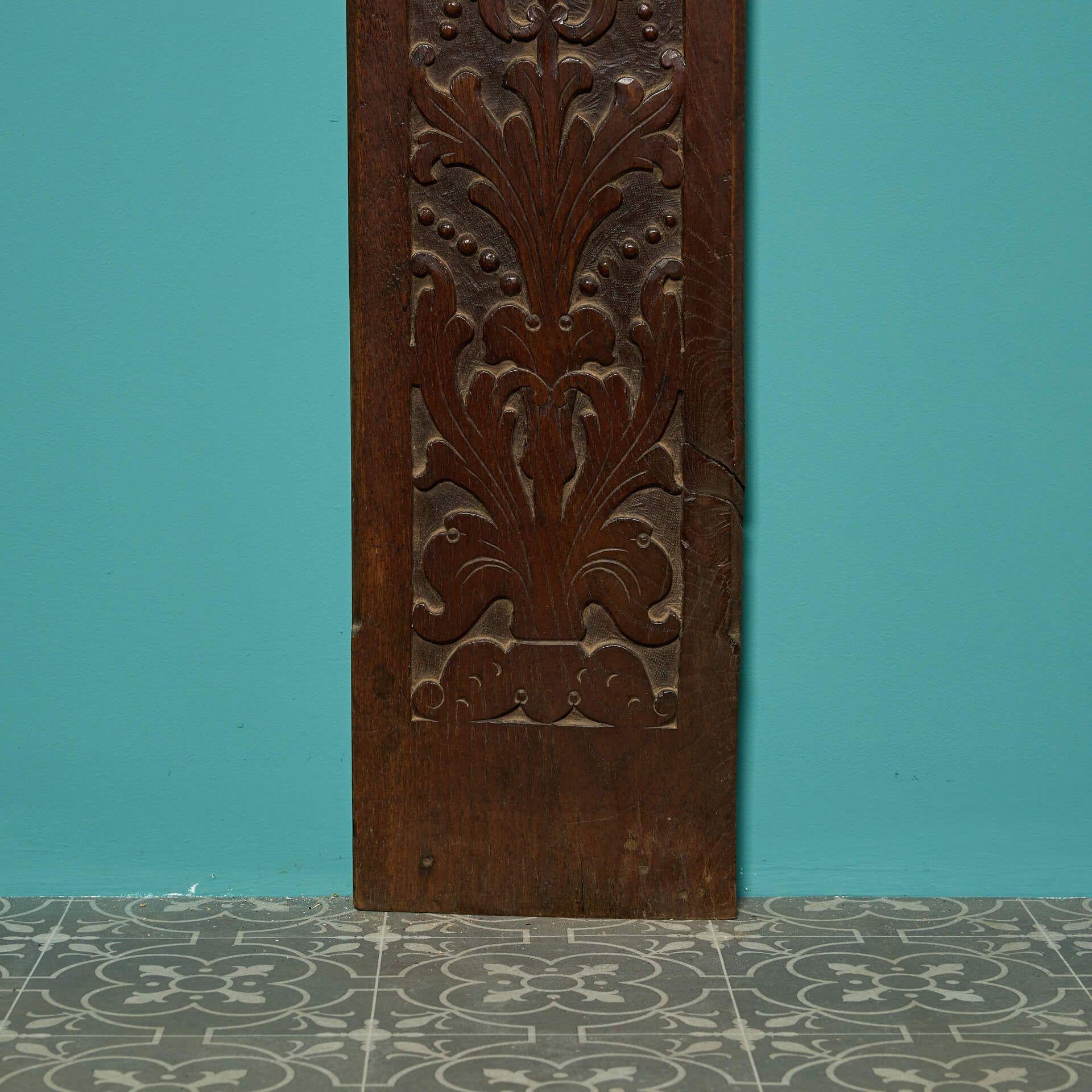 Antiker Kamin aus geschnitzter Eiche im Jacobean-Stil (19. Jahrhundert) im Angebot