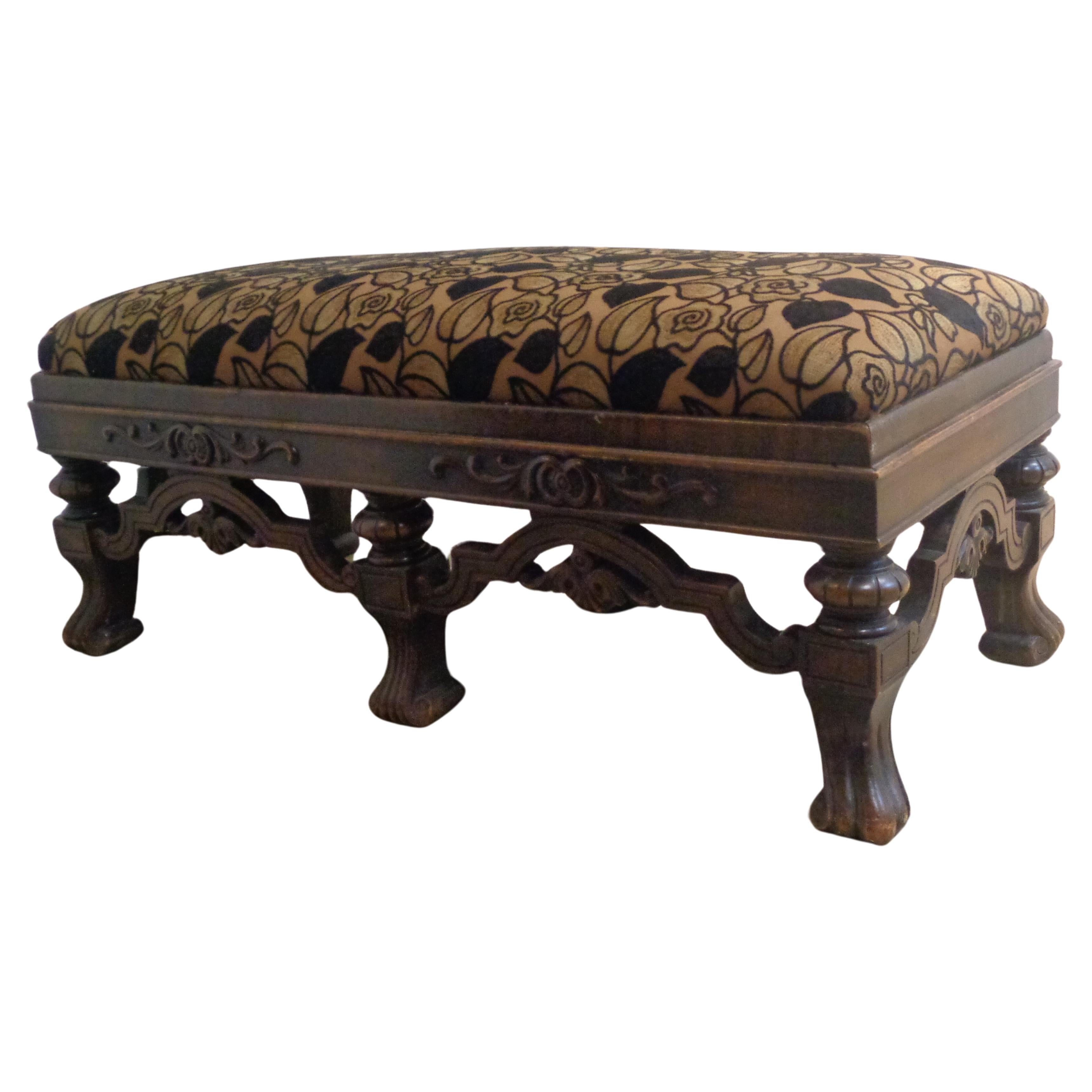 Antique Jacobean Style Carved Walnut Fireside Bench In Good Condition In Rochester, NY