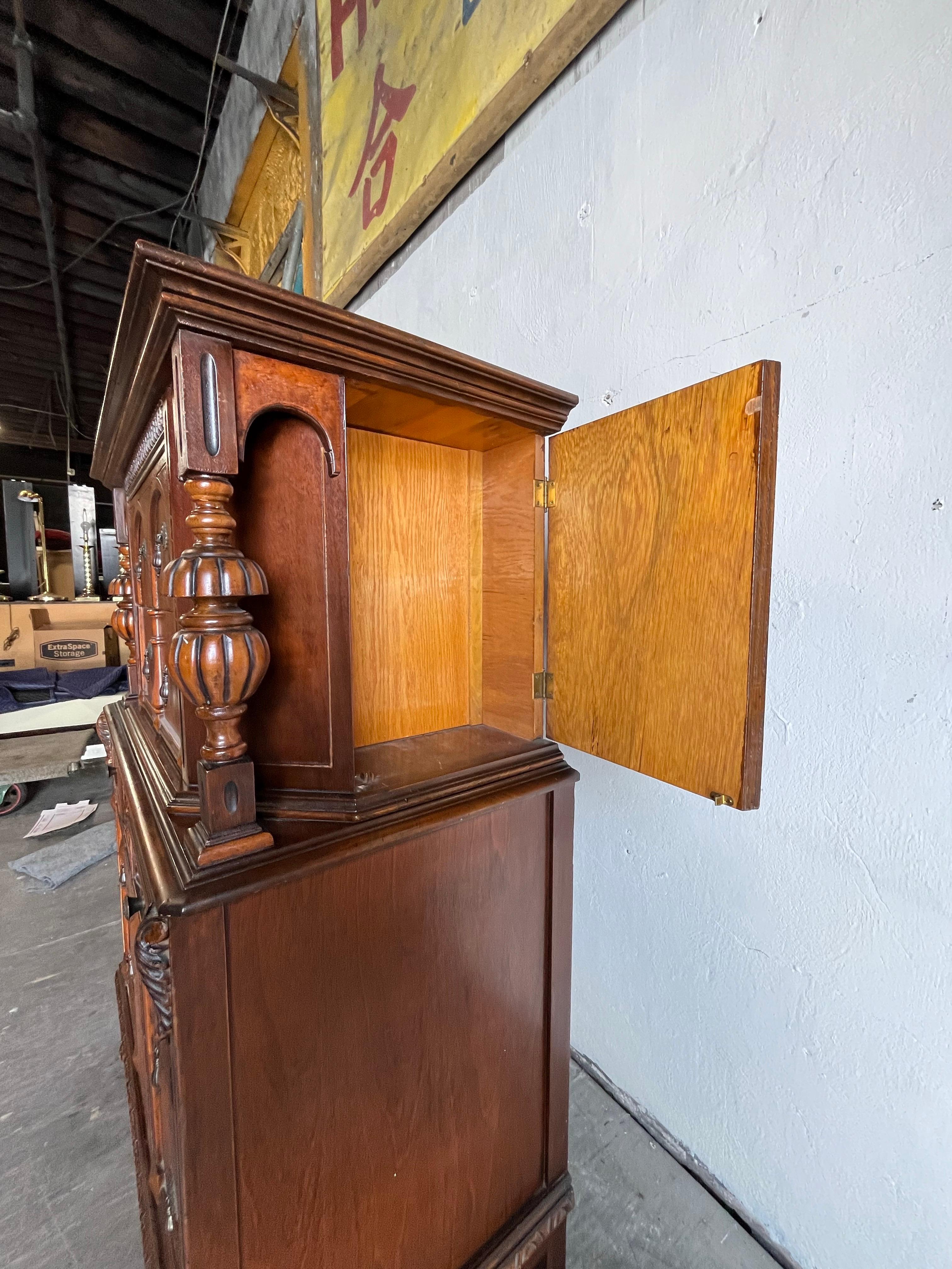 Ancienne huche en chêne tigré Jacobean en vente 7