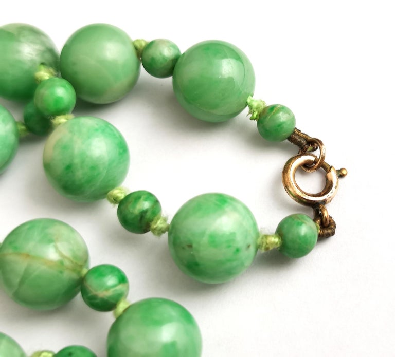 Antique Jade Bead Necklace, Art Deco, C1910s For Sale at 1stDibs