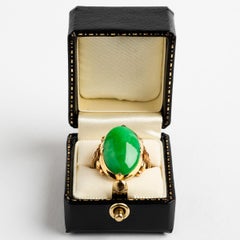 Antique Jade Cabochon Set Ring, 14 Karat Yellow Band, Wonderful Quality Stone