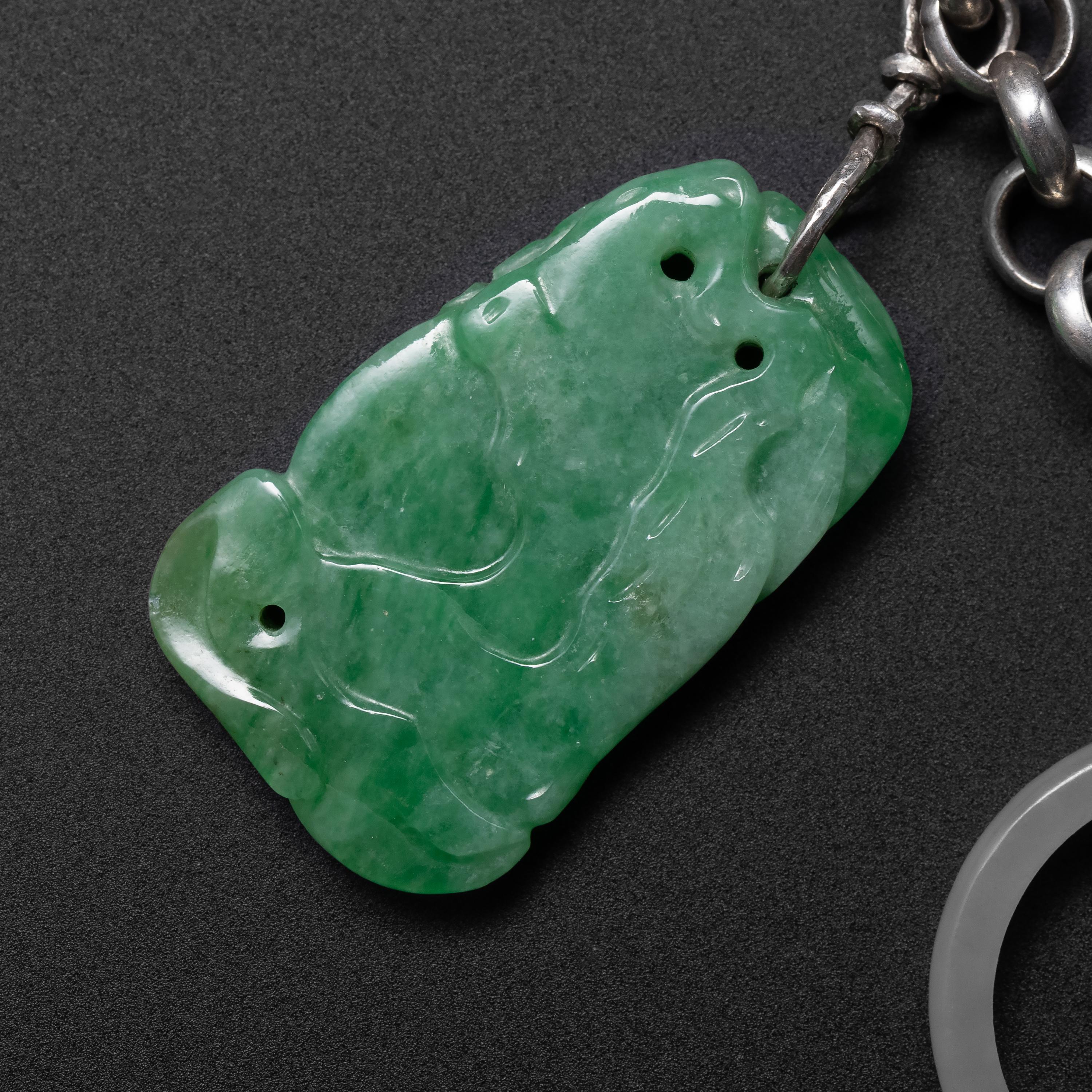 Antikes Jade-Charm-Armband (Kunsthandwerker*in)