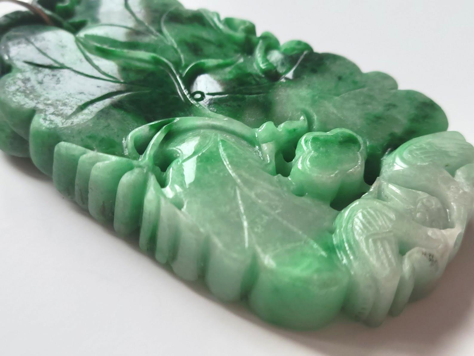 vintage chinese jade pendant
