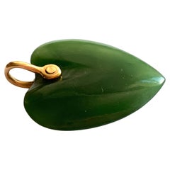 Cœur en jade ancien avec anneau en or 9 carats 