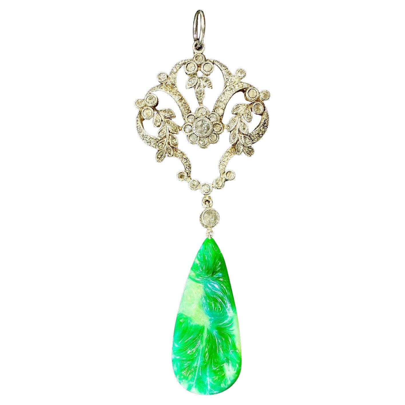 ANTIQUE JADE JADEITE 
Diamonds Gold Pendant c.1900-1910 For Sale