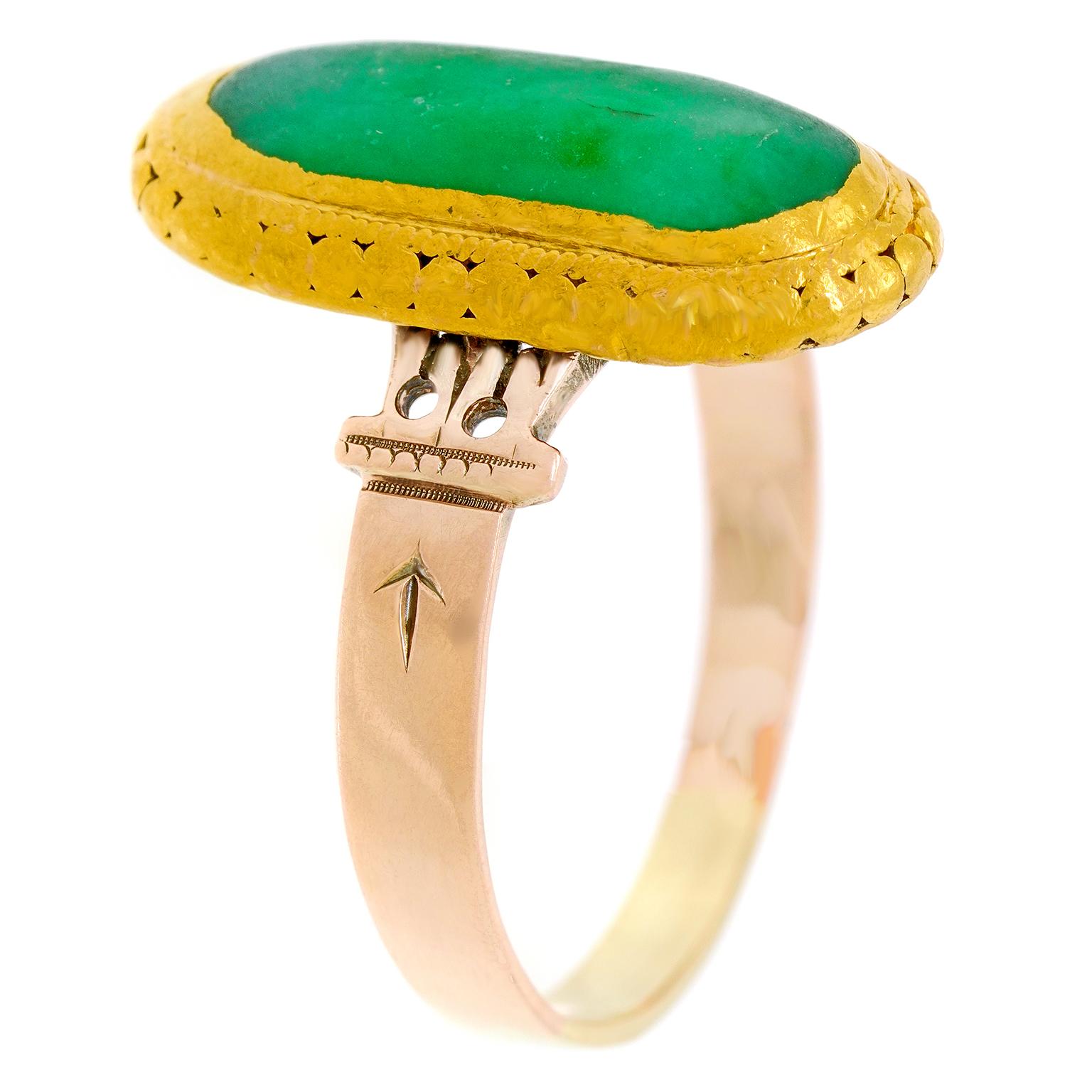 Cabochon Anello di giada antico in vendita
