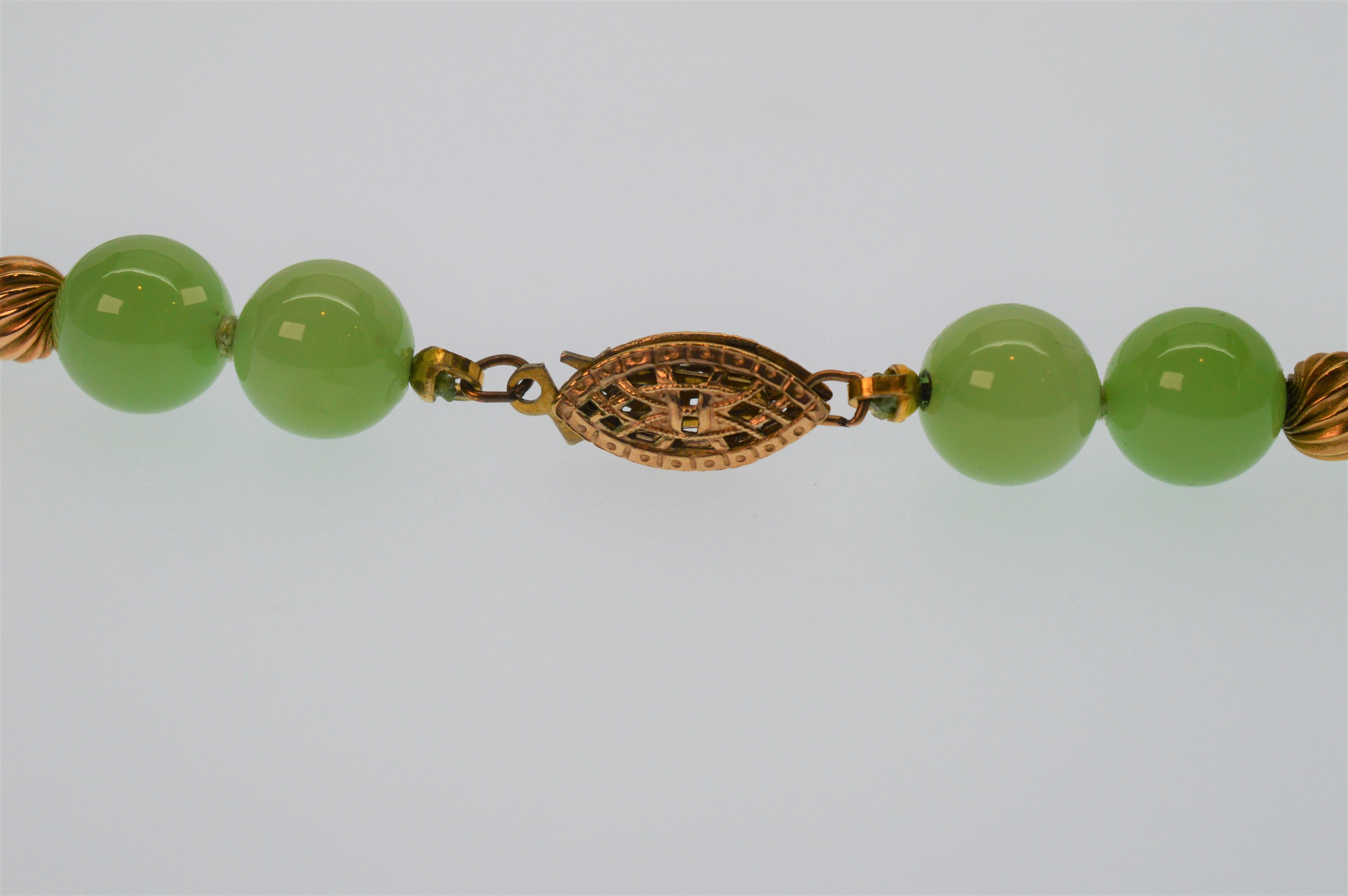 Art Deco Antique Jadeite & 14 Karat Yellow Gold Beaded Necklace