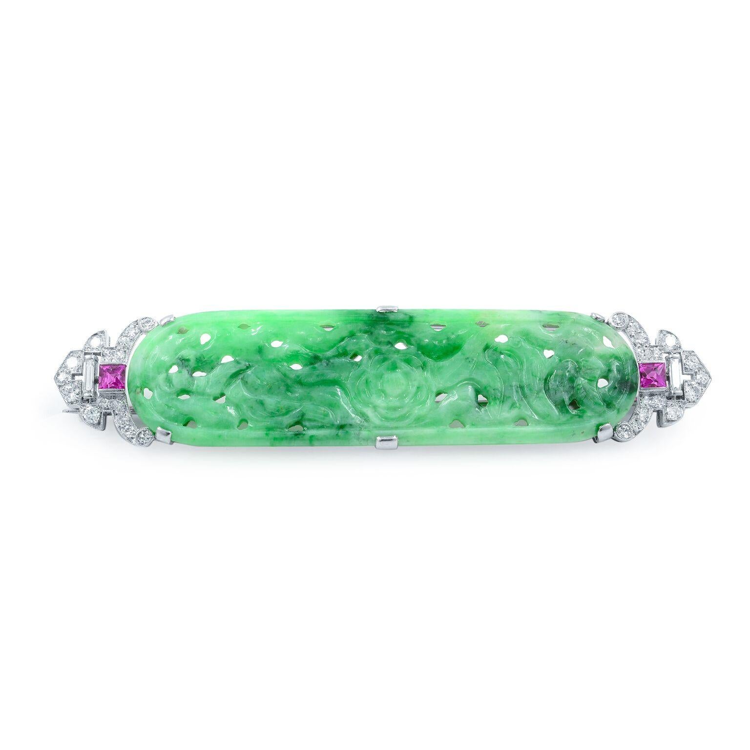 Round Cut Antique Jadeite Platinum White Gold Ruby 0.40 Carat Diamond 0.49 Carat Brooch For Sale