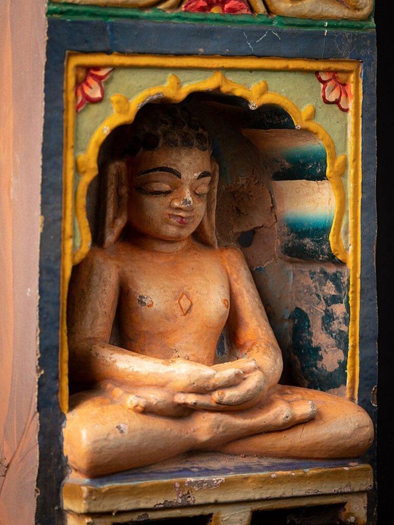 Antike Jain-Statue aus einem indischen Tempel aus Indien im Angebot 5