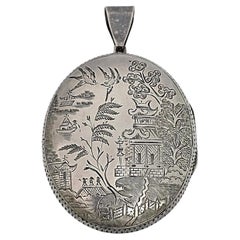 Antique James Fenton England Sterling Silver Etched Oval Locket #20827