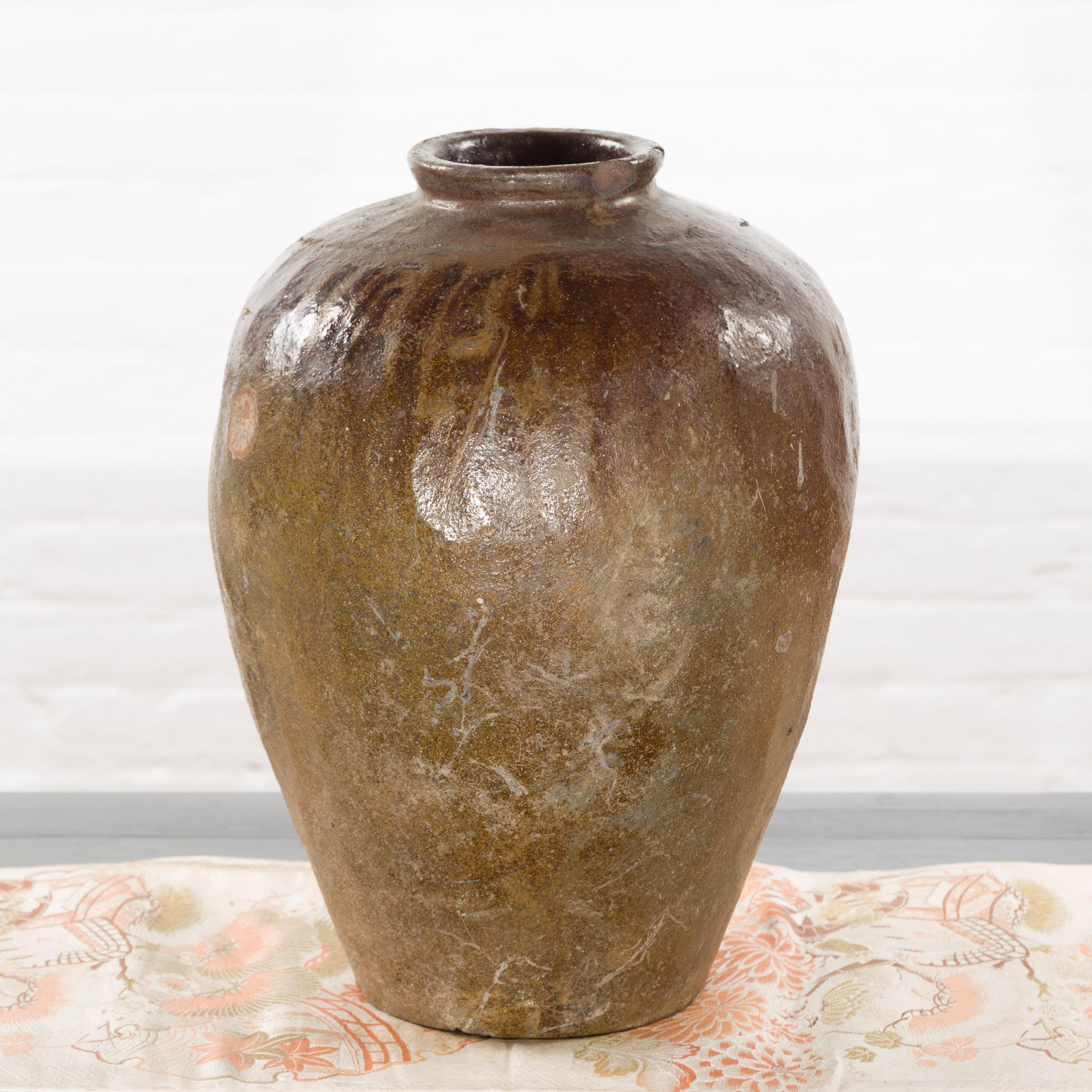 Antique Japanese 19th Century Brown Glazed Water Jar with Distressed Appearance For Sale 5