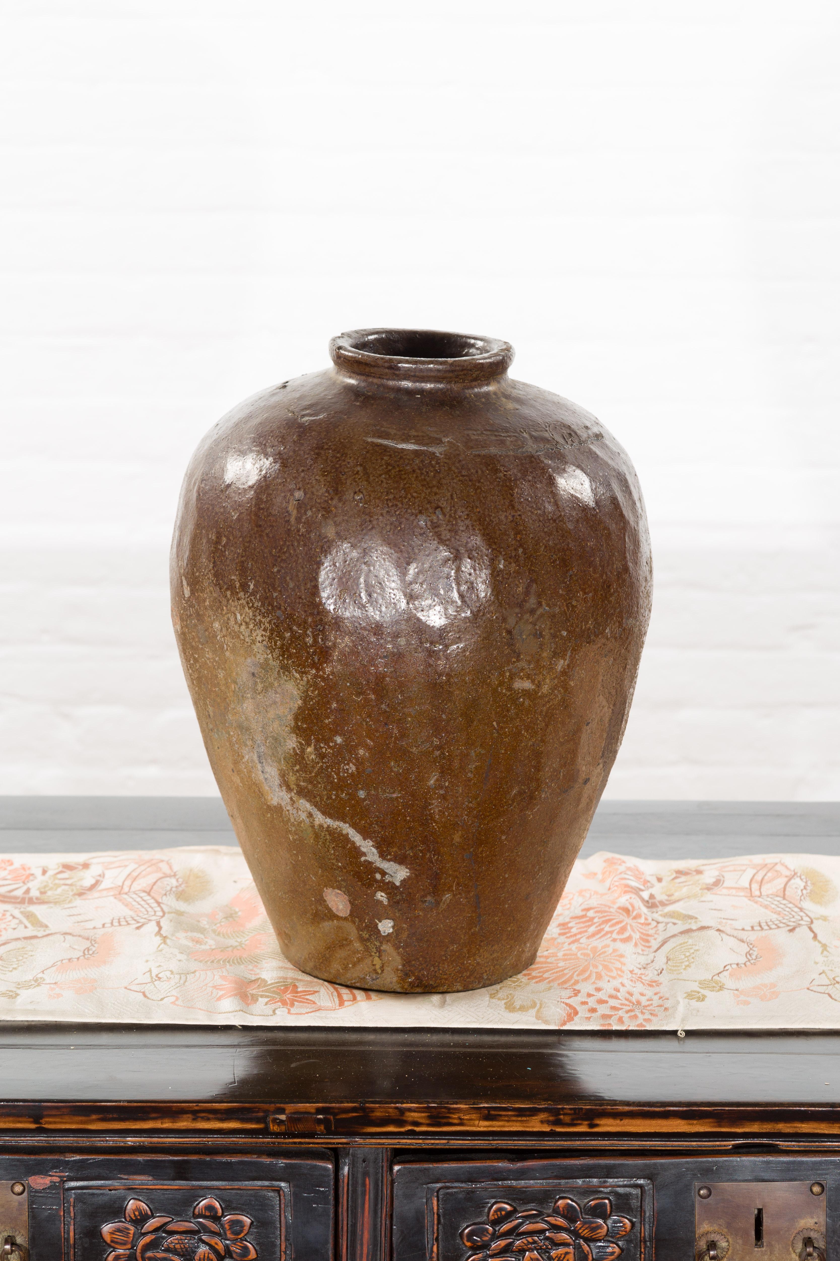Antique Japanese 19th Century Brown Glazed Water Jar with Distressed Appearance For Sale 7