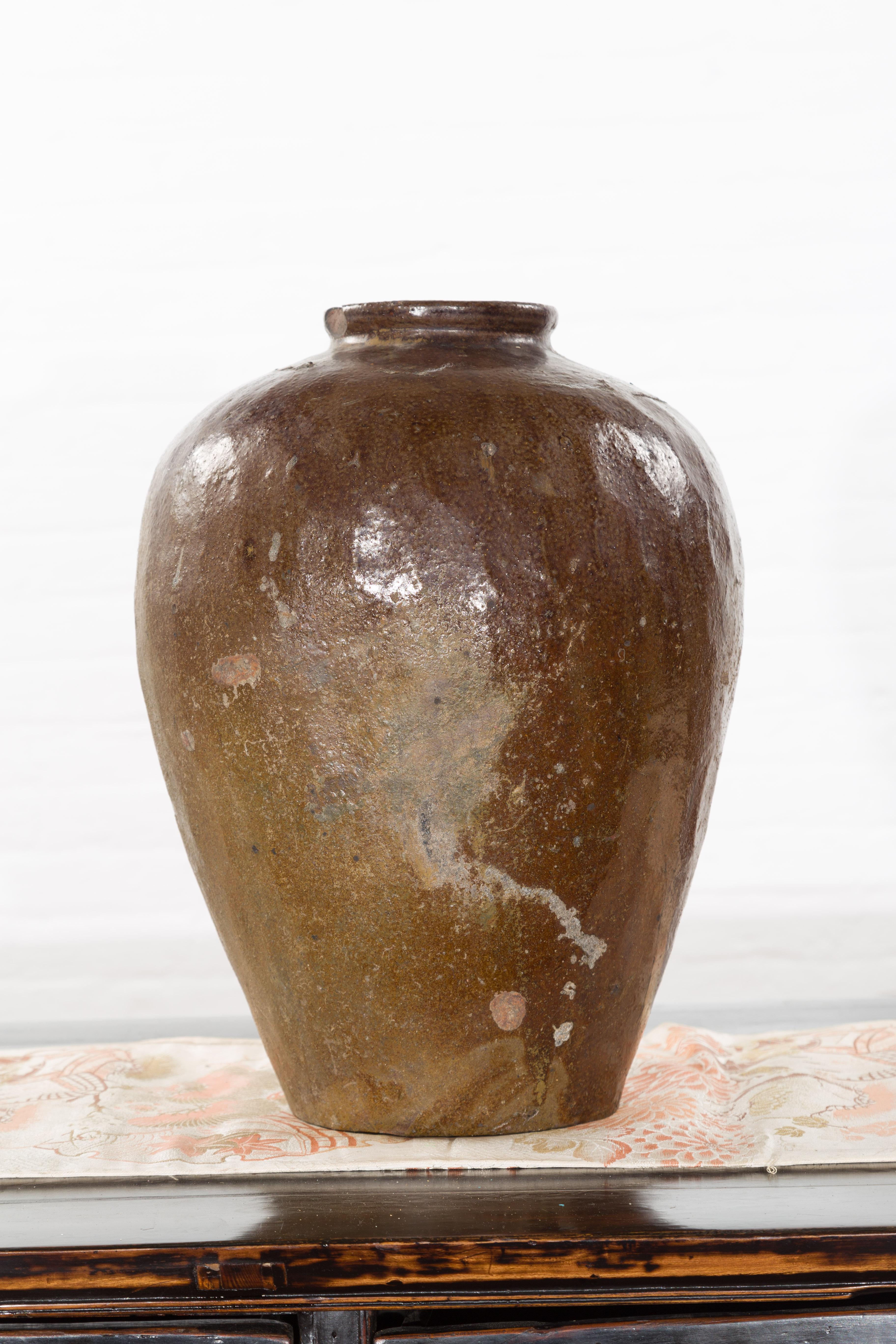 Antique Japanese 19th Century Brown Glazed Water Jar with Distressed Appearance For Sale 2