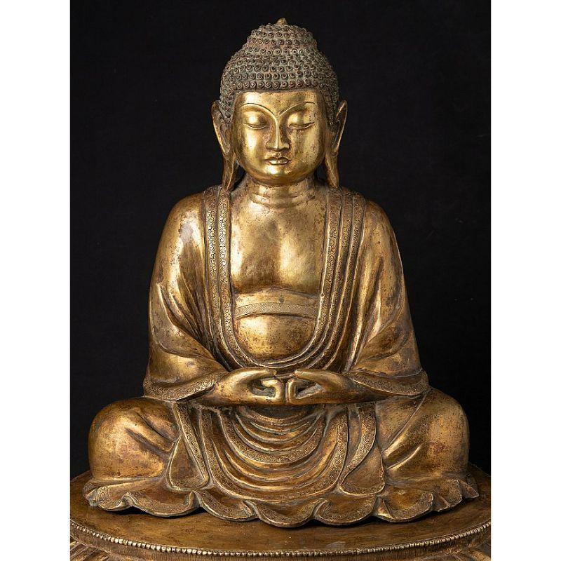 Material: bronze
43,4 cm high 
40,5 cm wide and 36,7 cm deep
Weight: 11.35 kgs
Fire gilded with 24 krt. gold
Dhyana mudra
Originating from Japan
Late 19th / early 20th century
Very high quality !.


