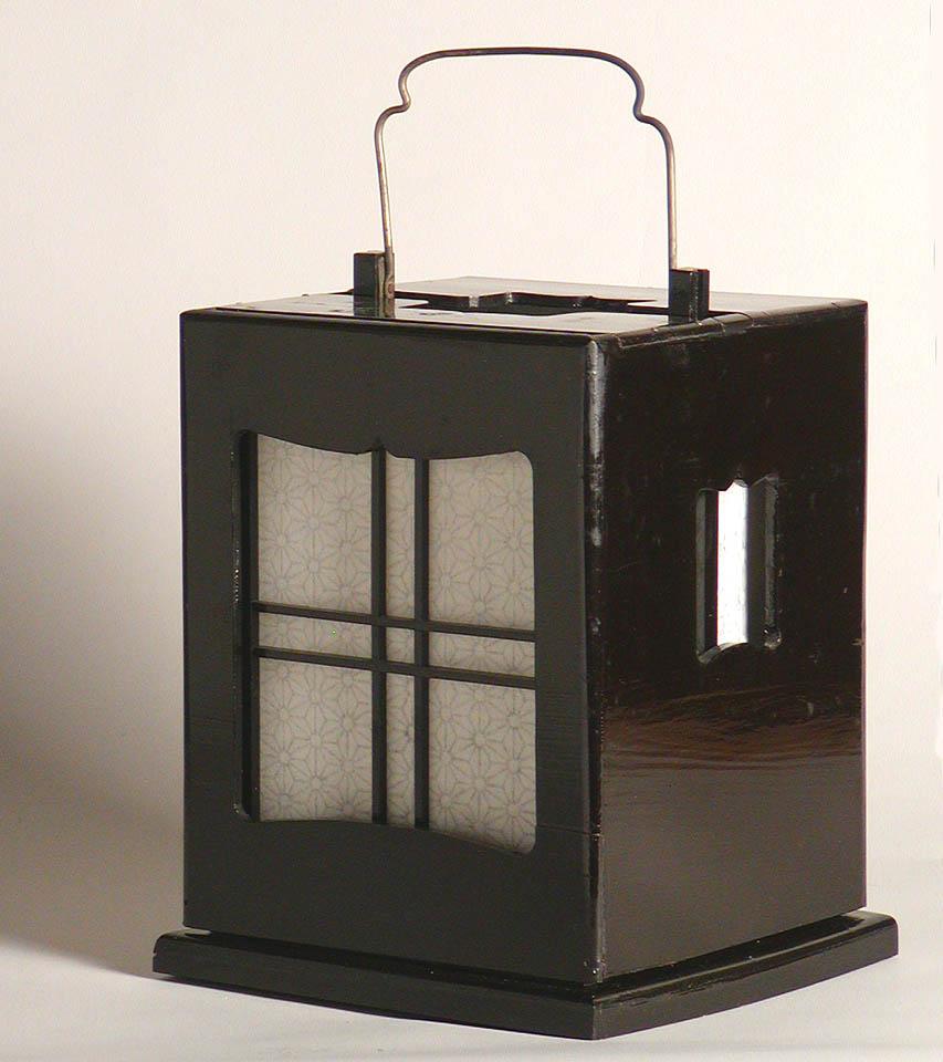 Antique Japanese Ariake Andon Lantern, Meiji Period In Good Condition For Sale In New York, NY