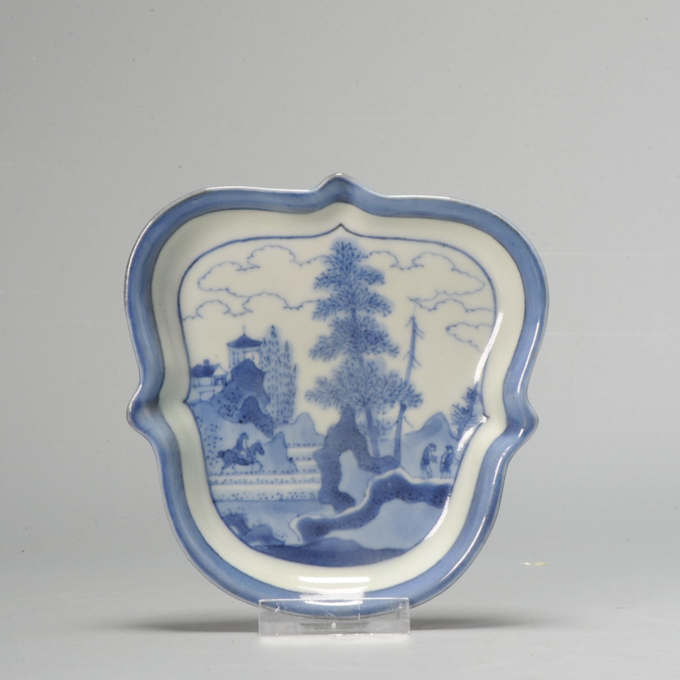 Antique Japanese Arita Frederik Van Frytom Style Porcelain Dish, c.1700 In Good Condition For Sale In Amsterdam, Noord Holland