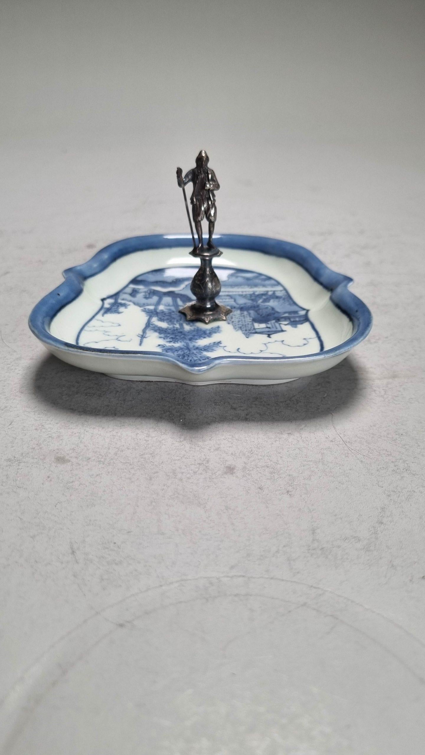 Antico piatto in porcellana giapponese in stile Arita Frederik Van Frytom c.1700 Silver In condizioni buone in vendita a Amsterdam, Noord Holland