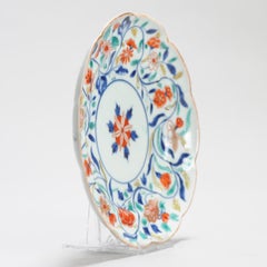 Antique Japanese Arita Kakiemon Style Plate with Flowers Shibata, 1670-1700