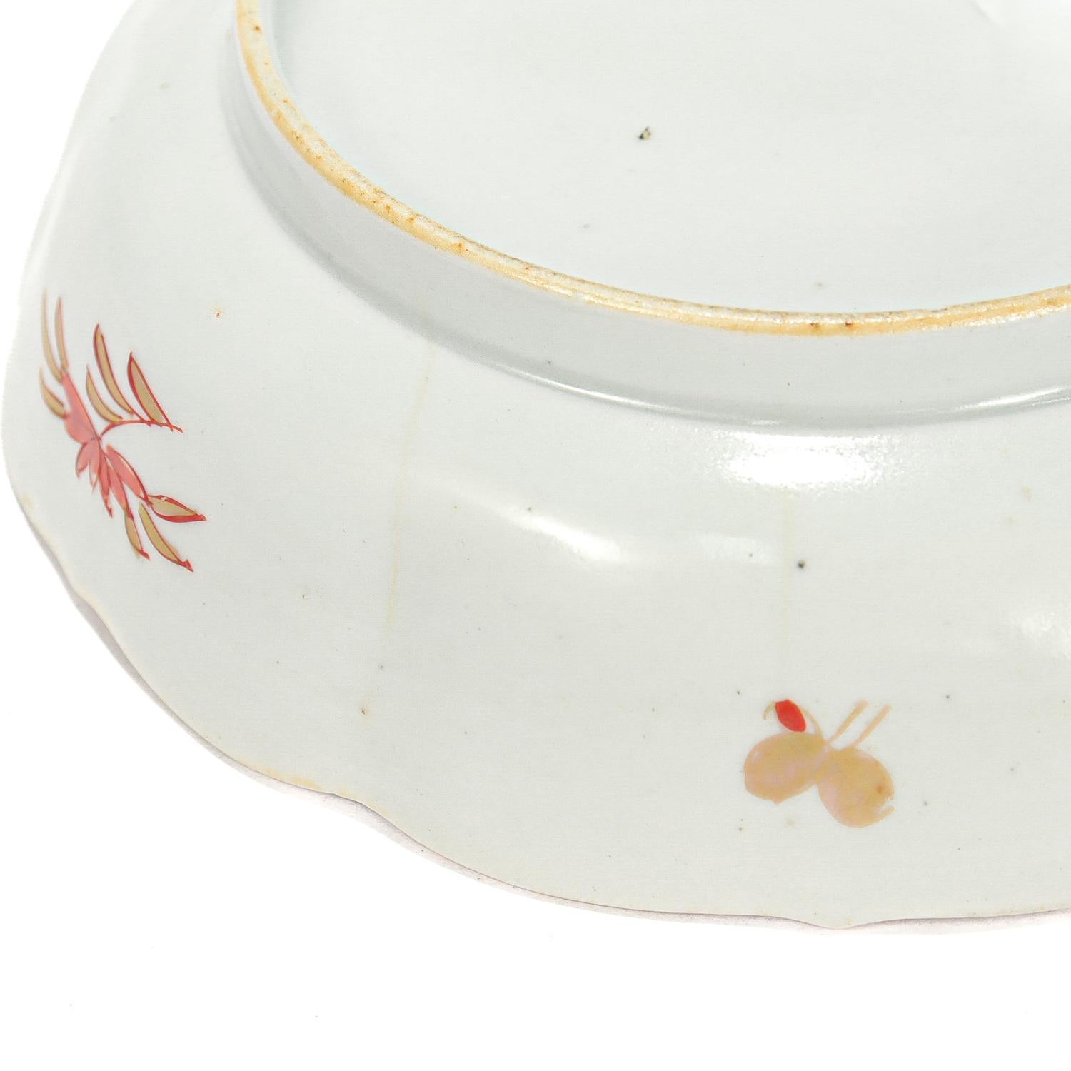 Antike japanische Schale oder Arita-Porzellanschale mit Wellenschliff oder Ablageschale im Angebot 6