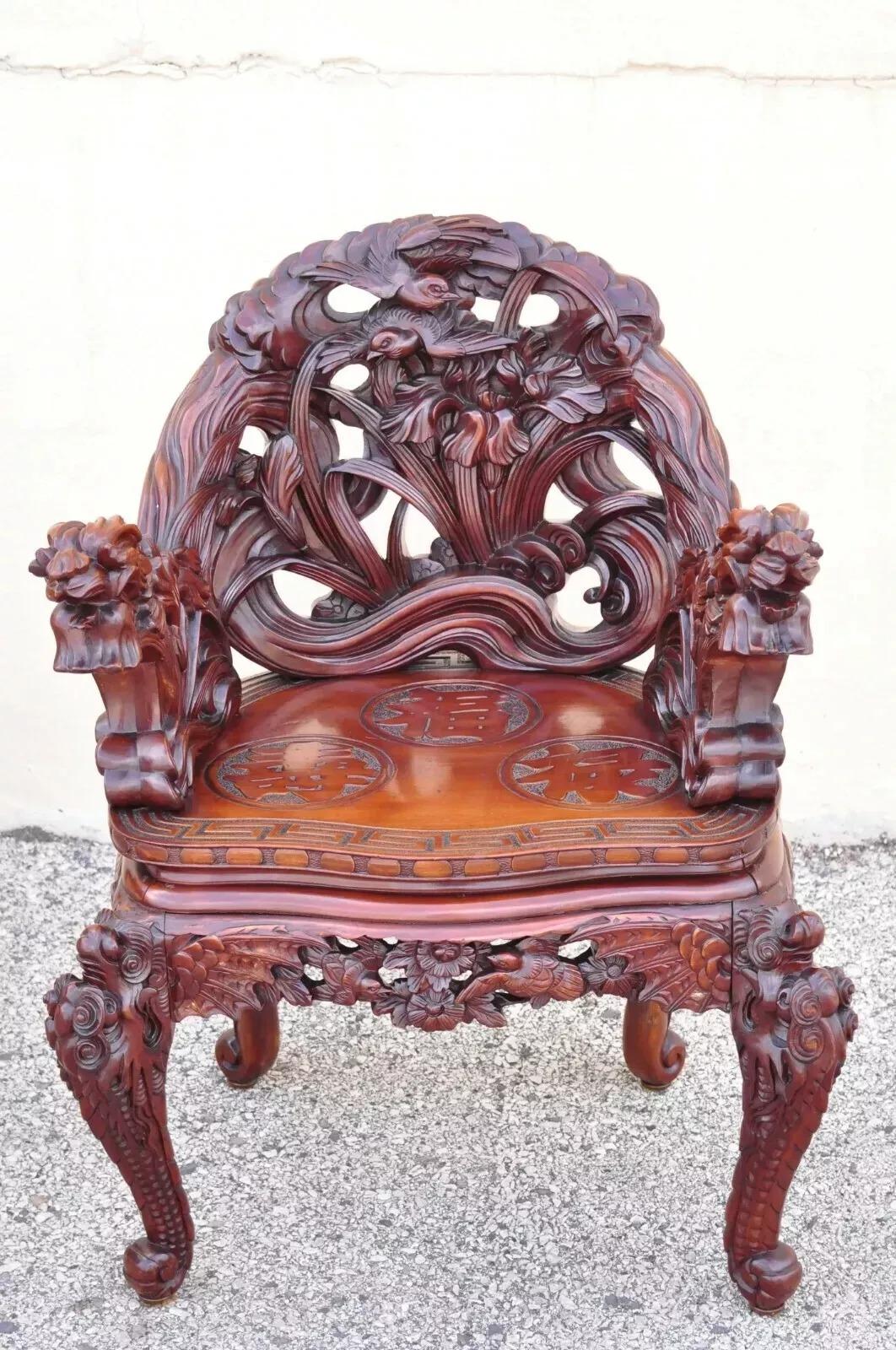 XX secolo Antica scrivania giapponese Art Carved intagliata a quattro cassetti con sedia in vendita