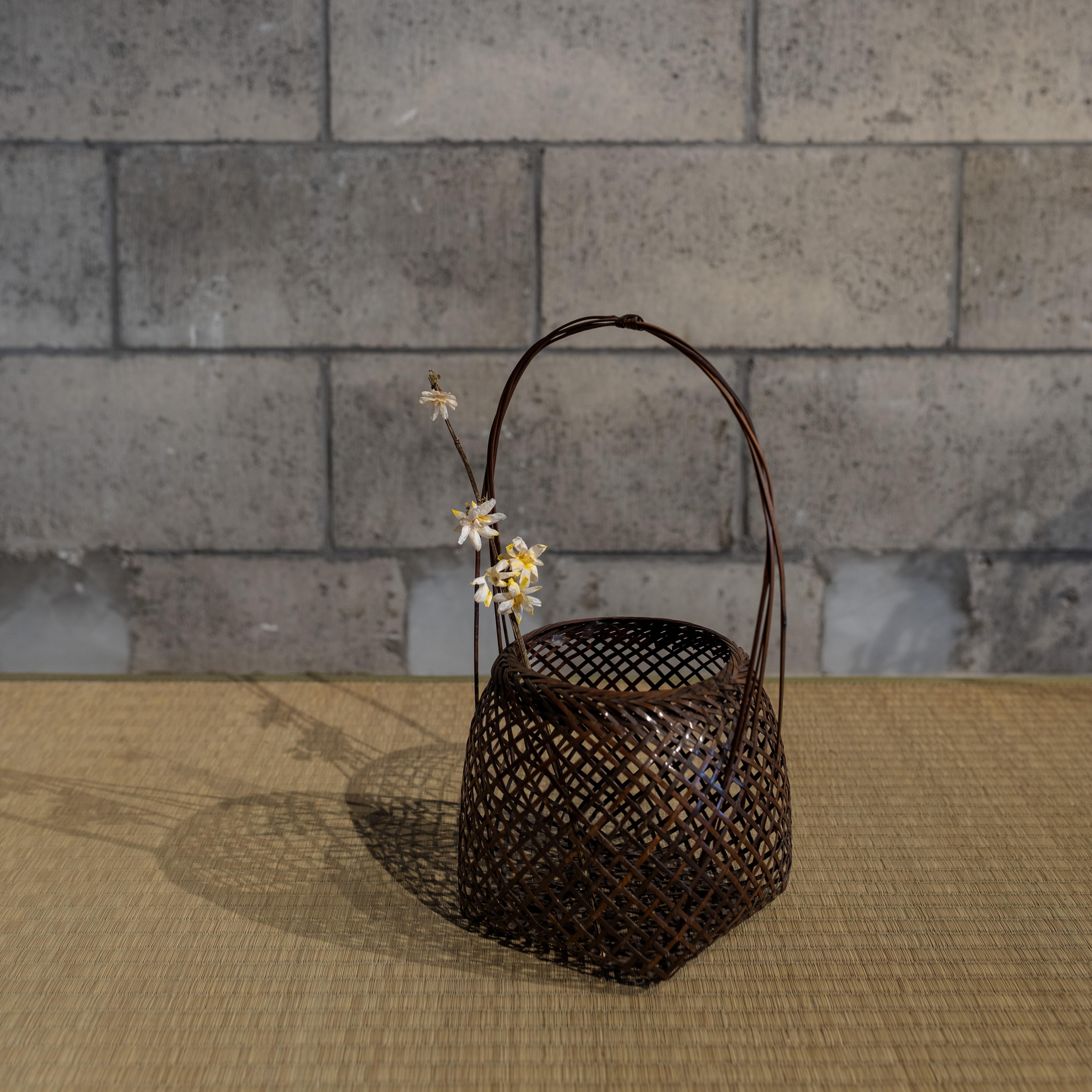 Antique Japanese Bamboo Basket with Handle, Early 20th Century For Sale 2