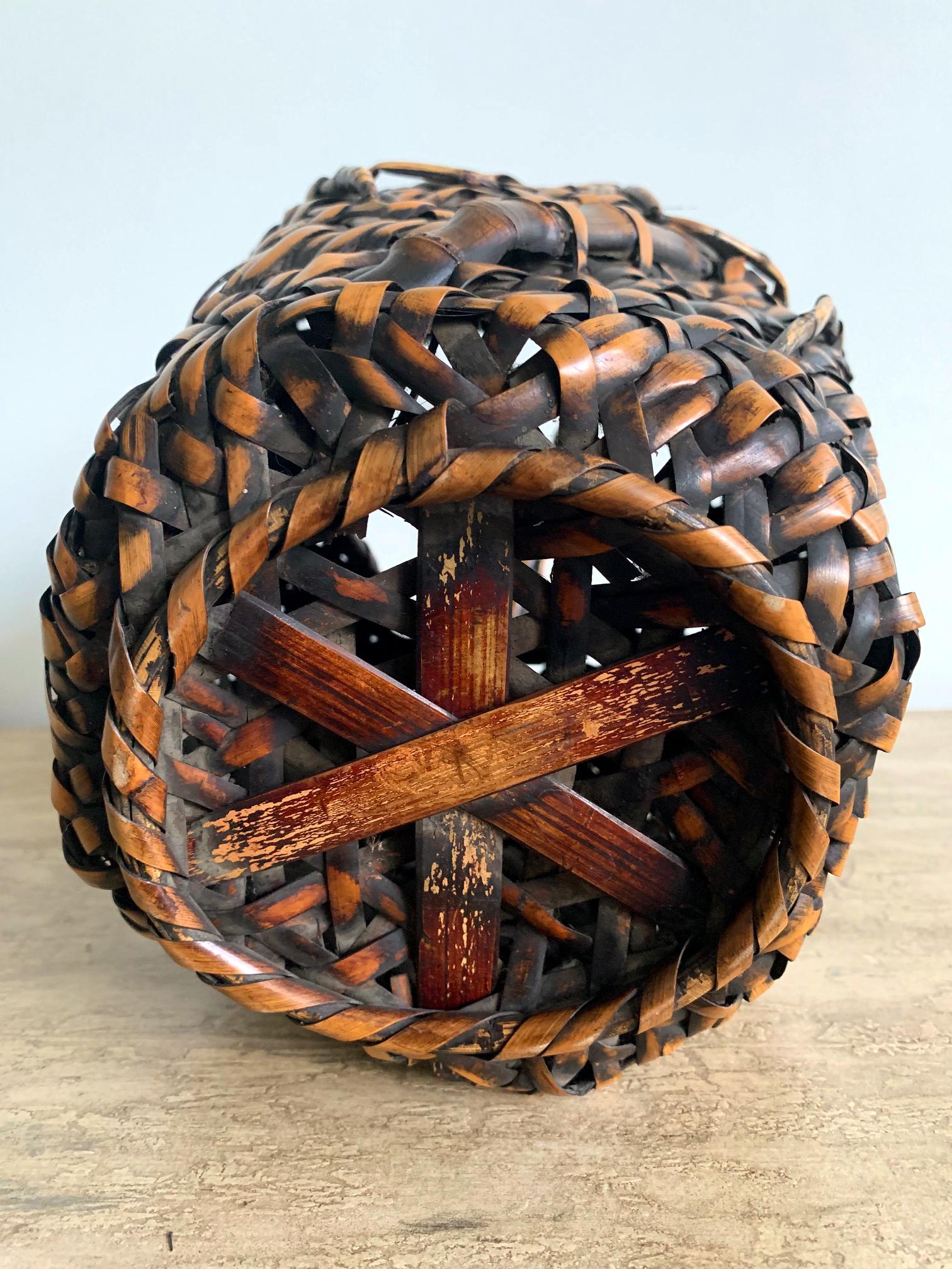 Antique Japanese Bamboo Ikebana Basket of Mingei Style 2