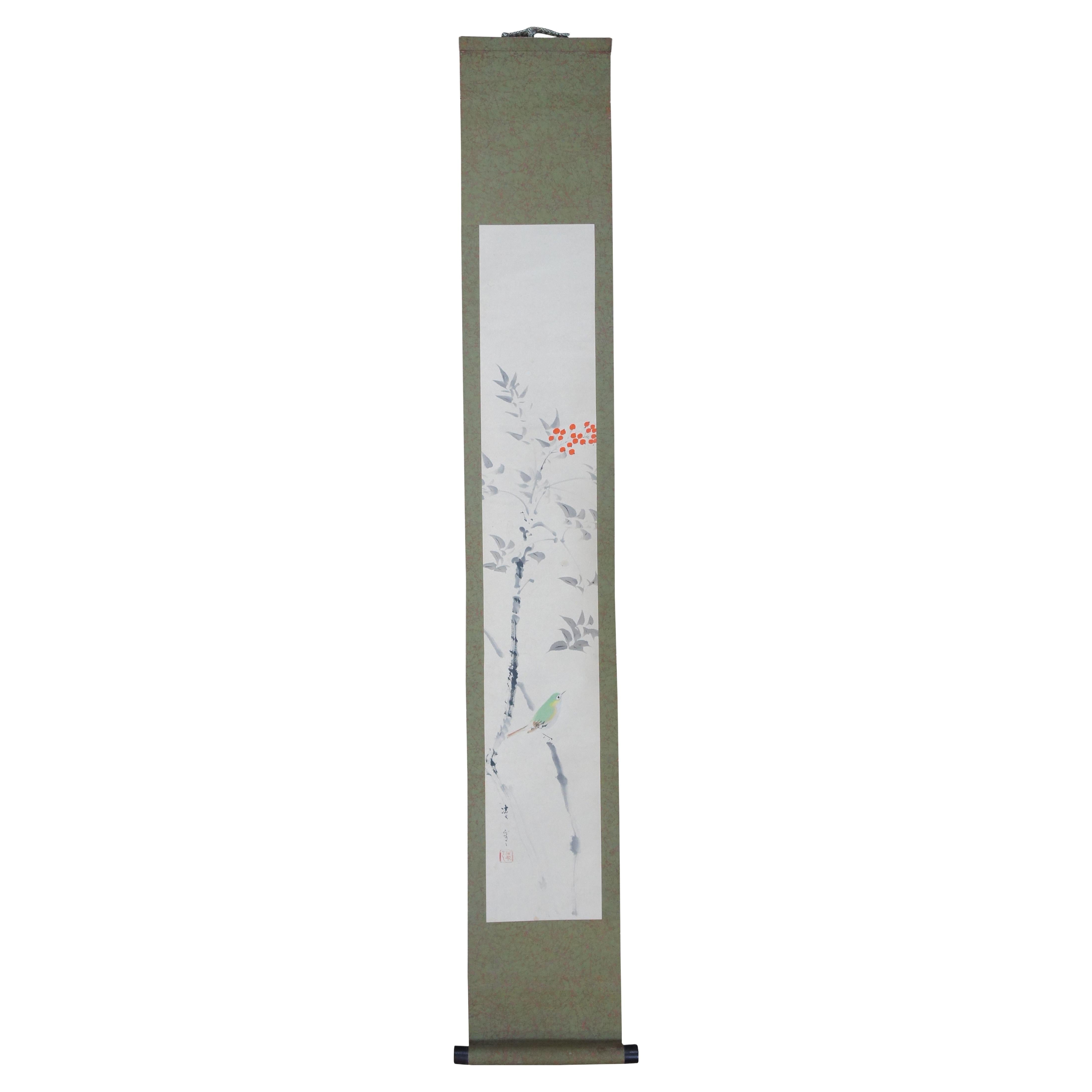 Antike japanische Vogel Zweig Beere Aquarell hängenden Scroll unterzeichnet Malerei 53" im Angebot