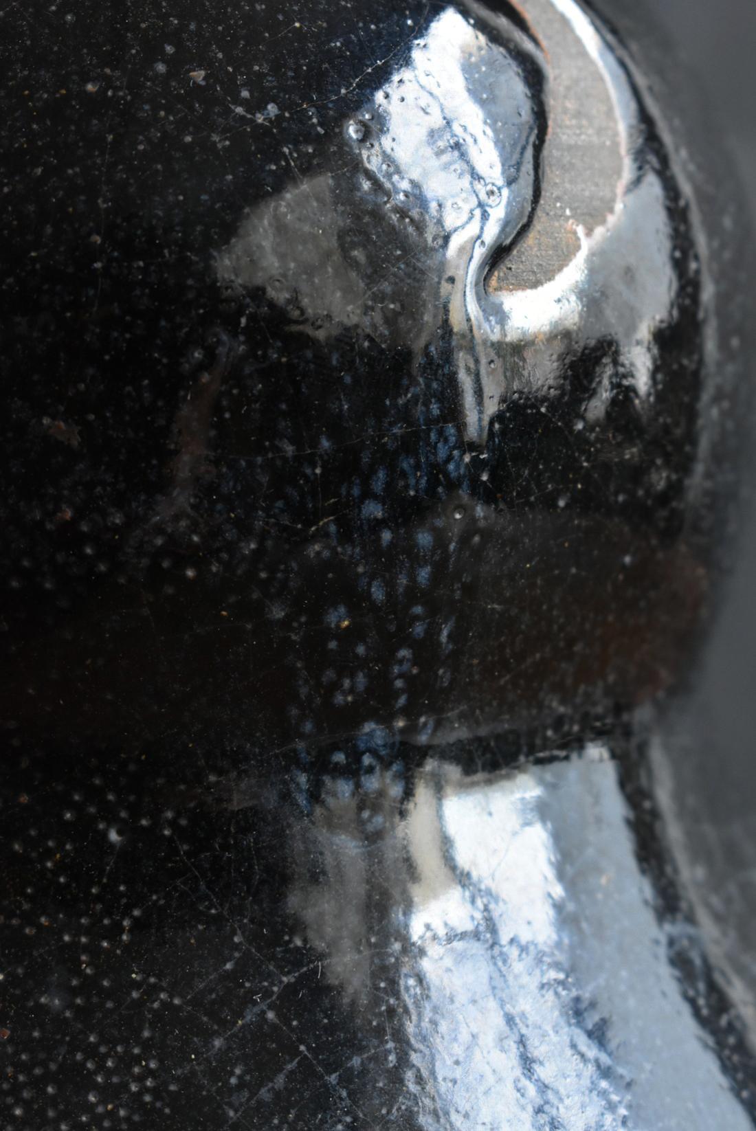 Antico vaso giapponese a forma di zucca con smalto nero / Periodo Edo / Bottiglia di sake in vendita 10