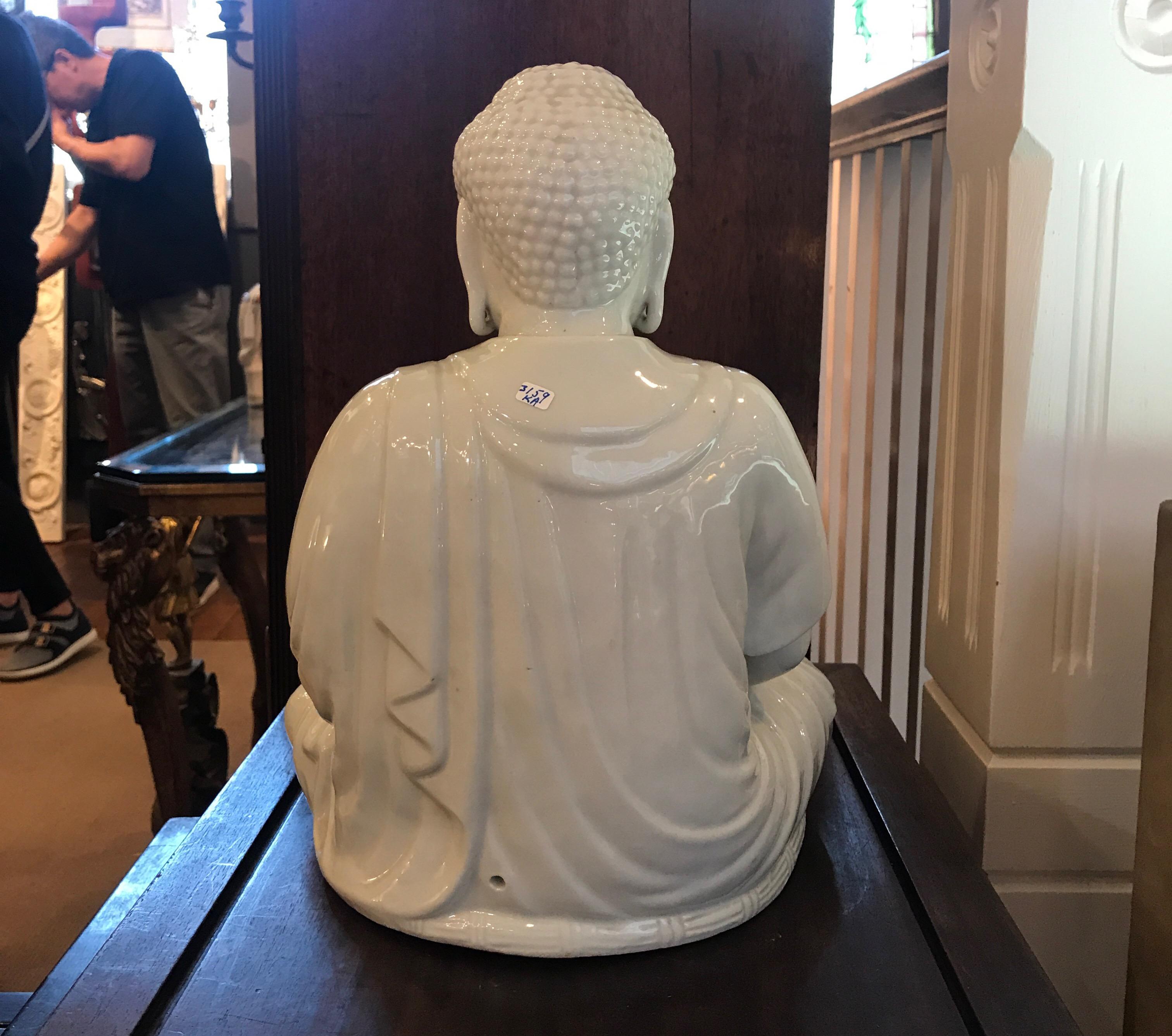 Antique Japanese Blanc de Chine Buddha In Good Condition For Sale In Lambertville, NJ