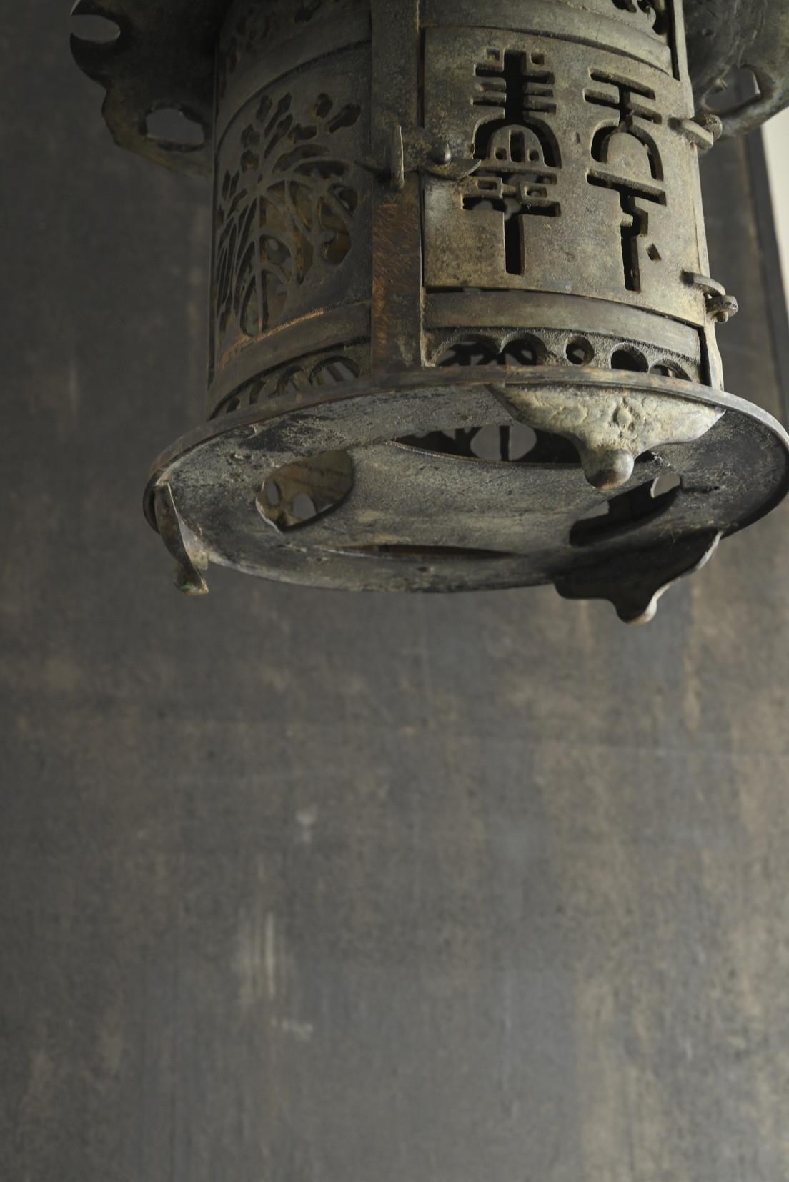 Taisho Lanterne suspendue japonaise ancienne en laiton/éclairage d'avant-toit en vente