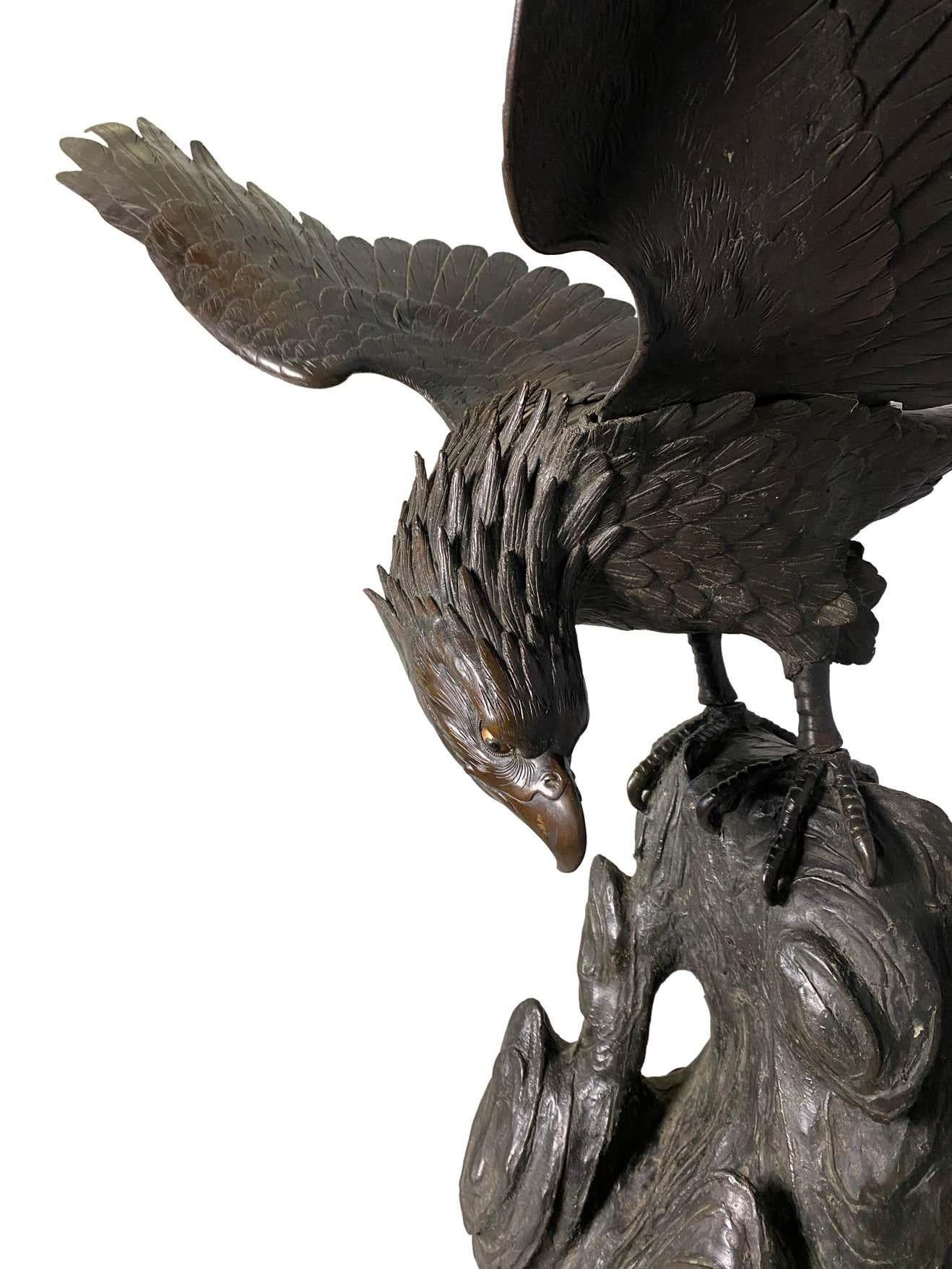 Antique Japanese Bronze Eagle from the Meiji Period, 19th Century 3