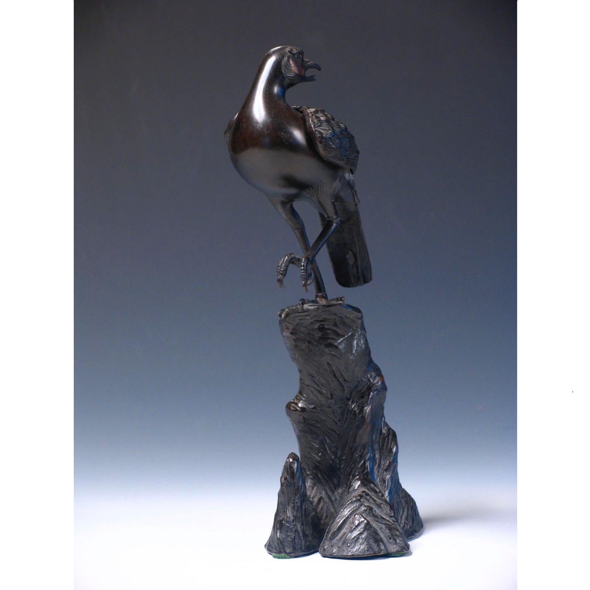 Bronze Brûleur d'encens japonais ancien en bronze, en forme d'oiseau en vente